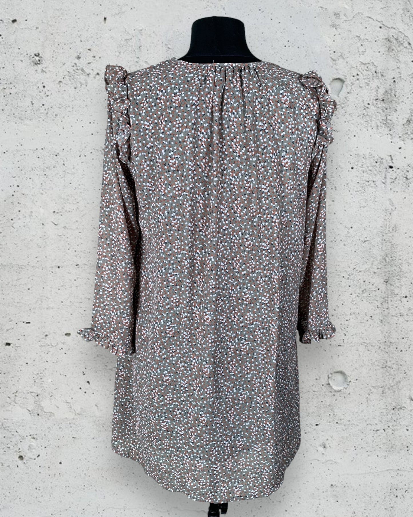 Robe Senes ( S / 36 / 8 ) ( M / 38 / 10 )