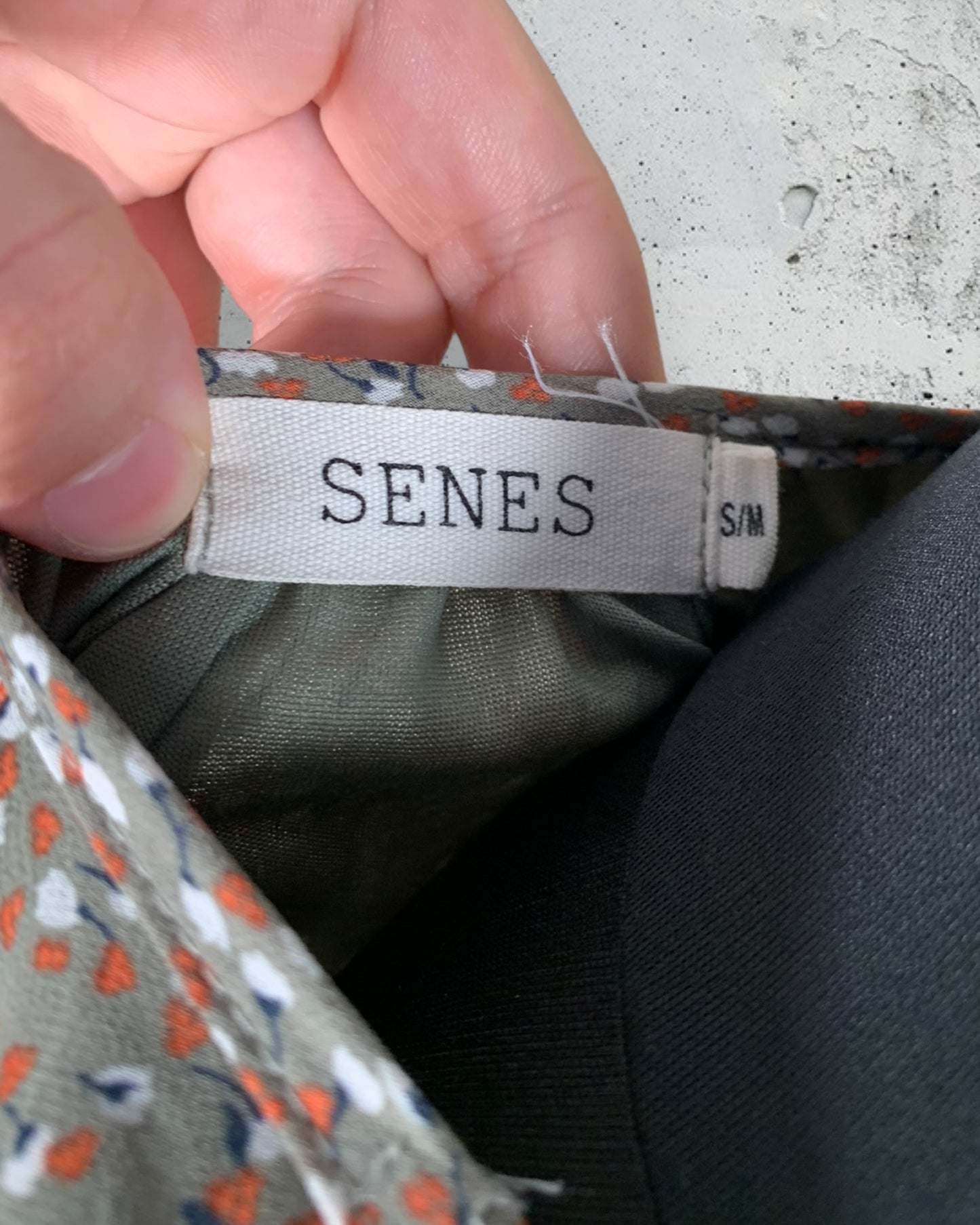 Robe Senes ( S / 36 / 8 ) ( M / 38 / 10 )