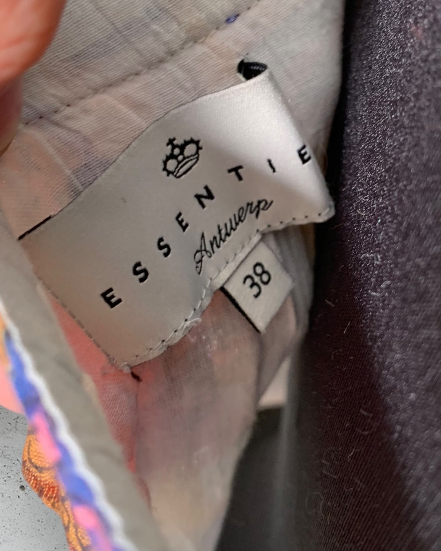 Robe Essentiel Antwerp ( M / 38 / 10 )