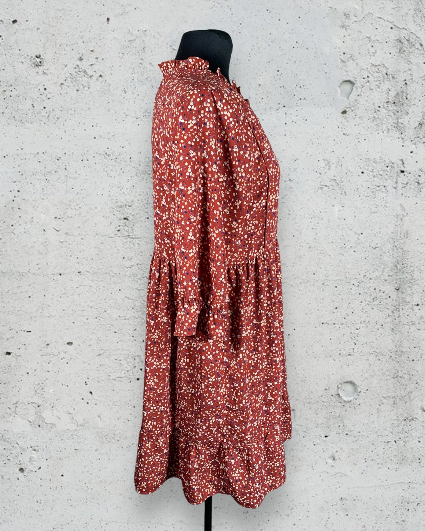 Robe Manouchka ( L / 40 / 12 )