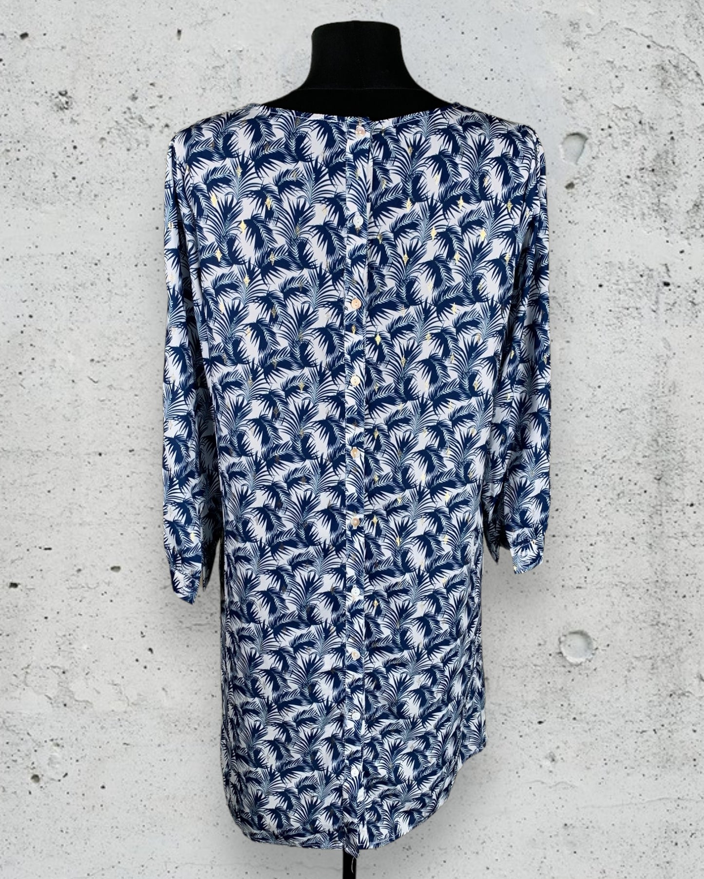 Robe It Hippie ( M / 38 / 10 )