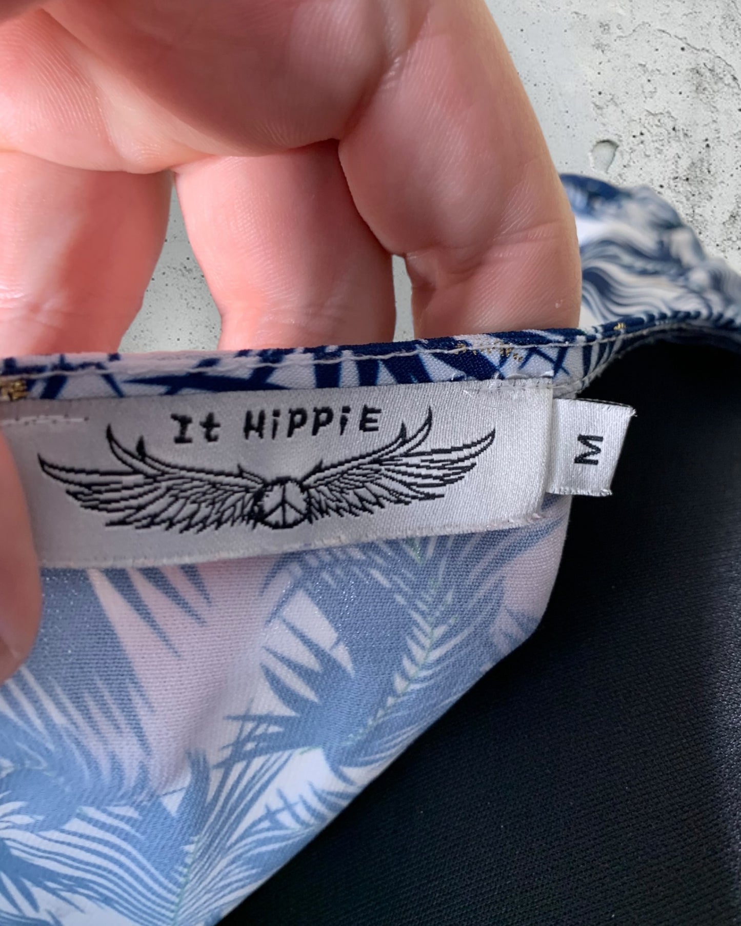Robe It Hippie ( M / 38 / 10 )