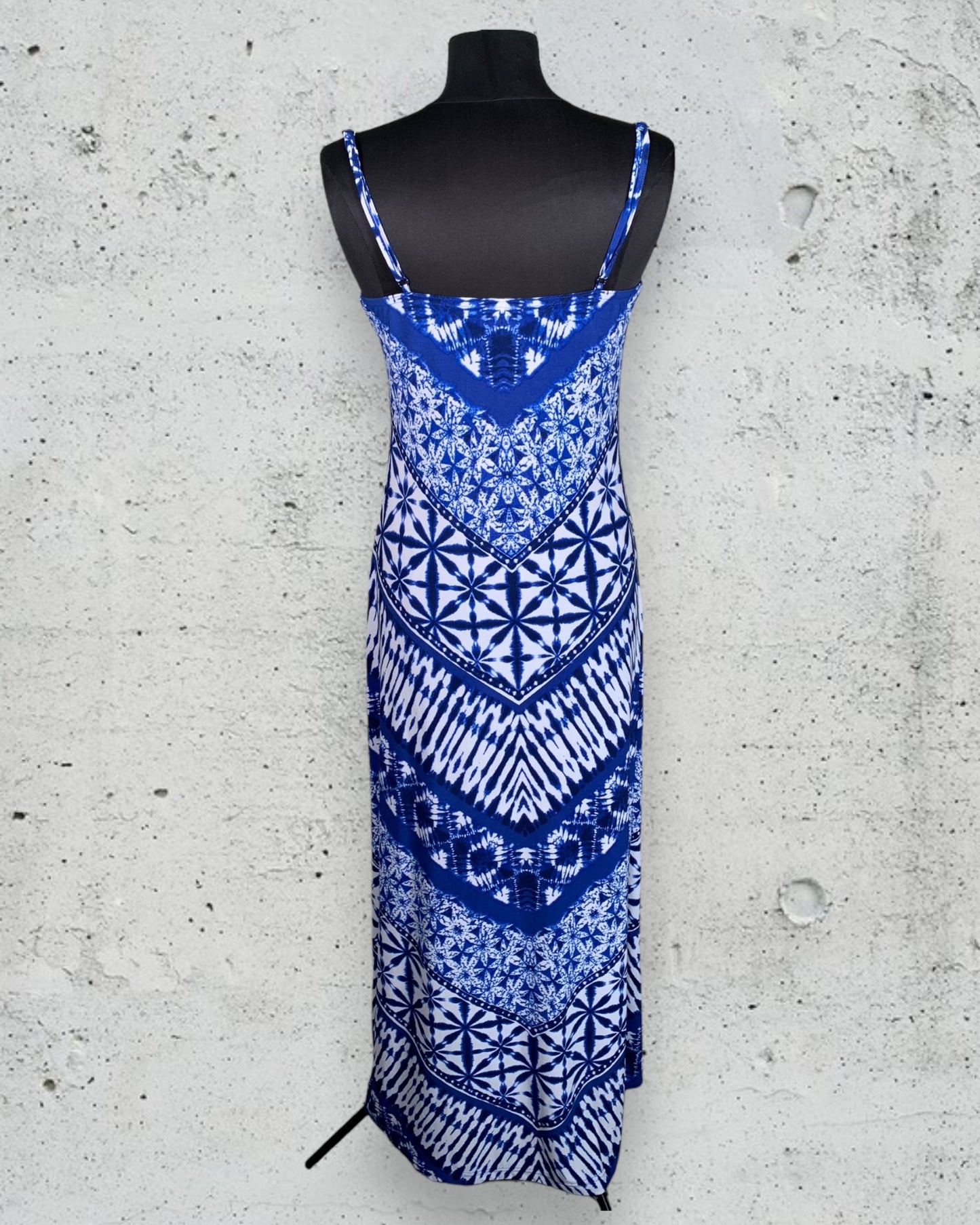 Robe Bodyflirt ( L / 40 / 12 ) ( XL / 42 / 14 )