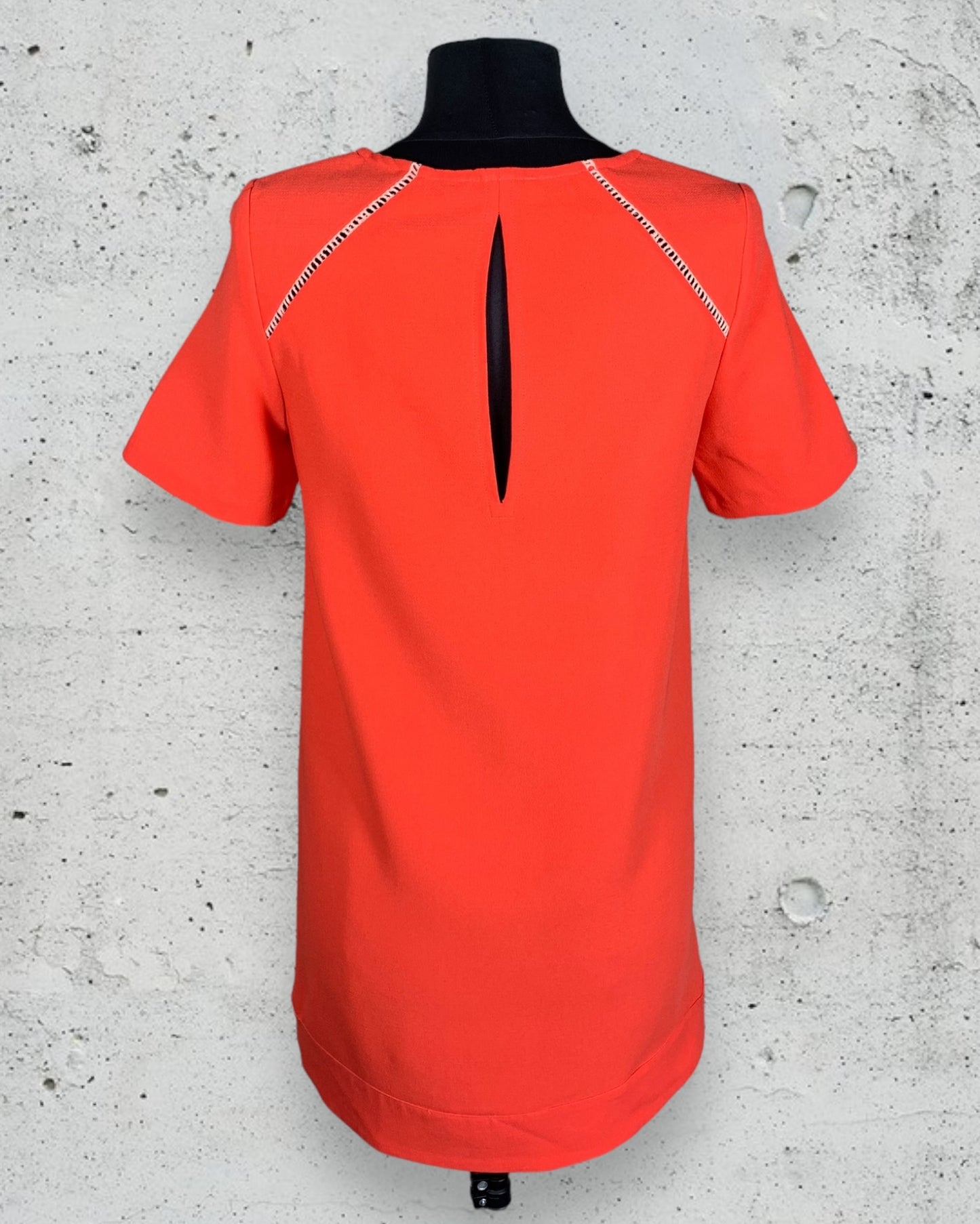 Robe Suncoo ( M / 38 / 10 ) ( L / 40 / 12 )