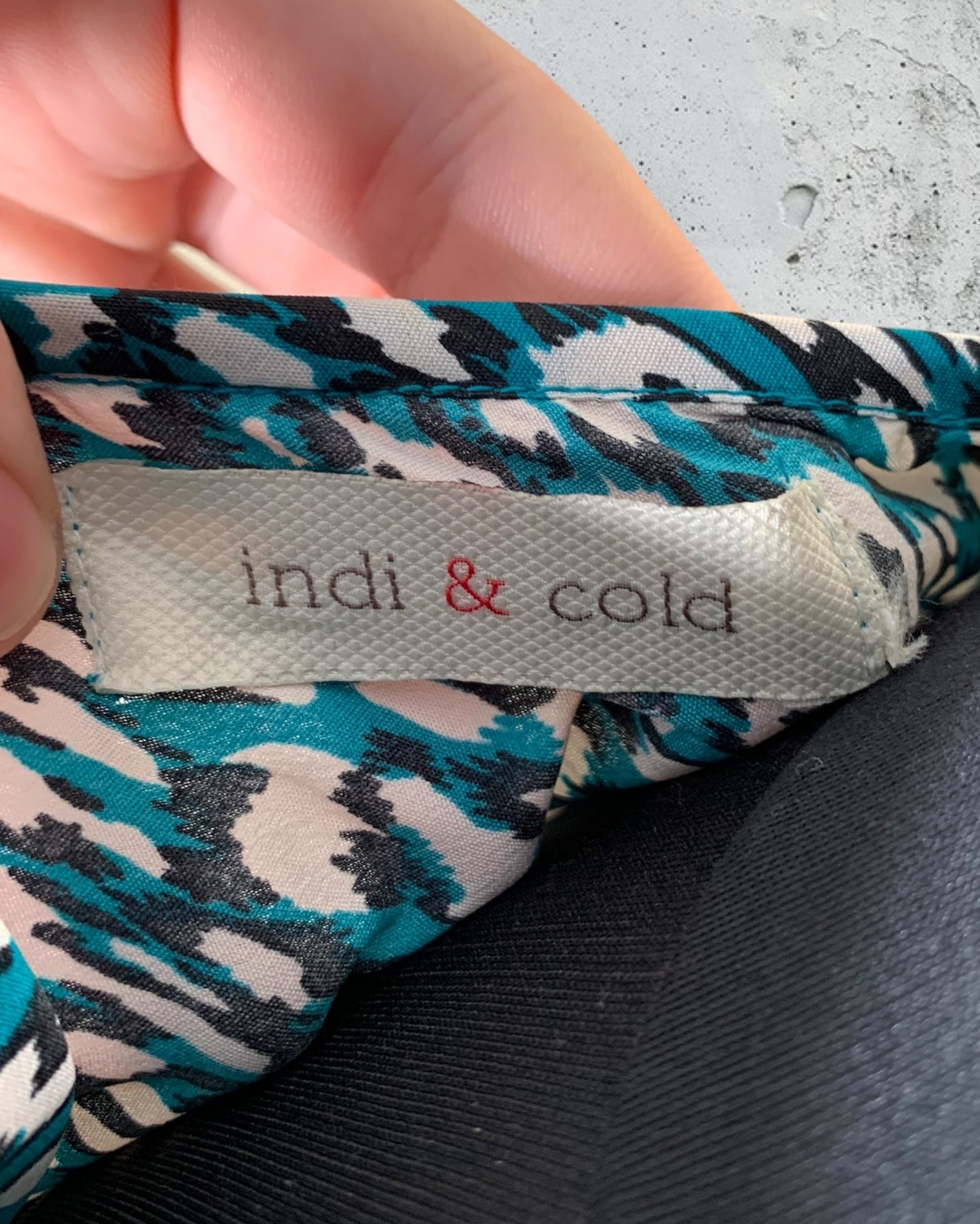 Robe Indi & Cold ( L / 40 / 12 )
