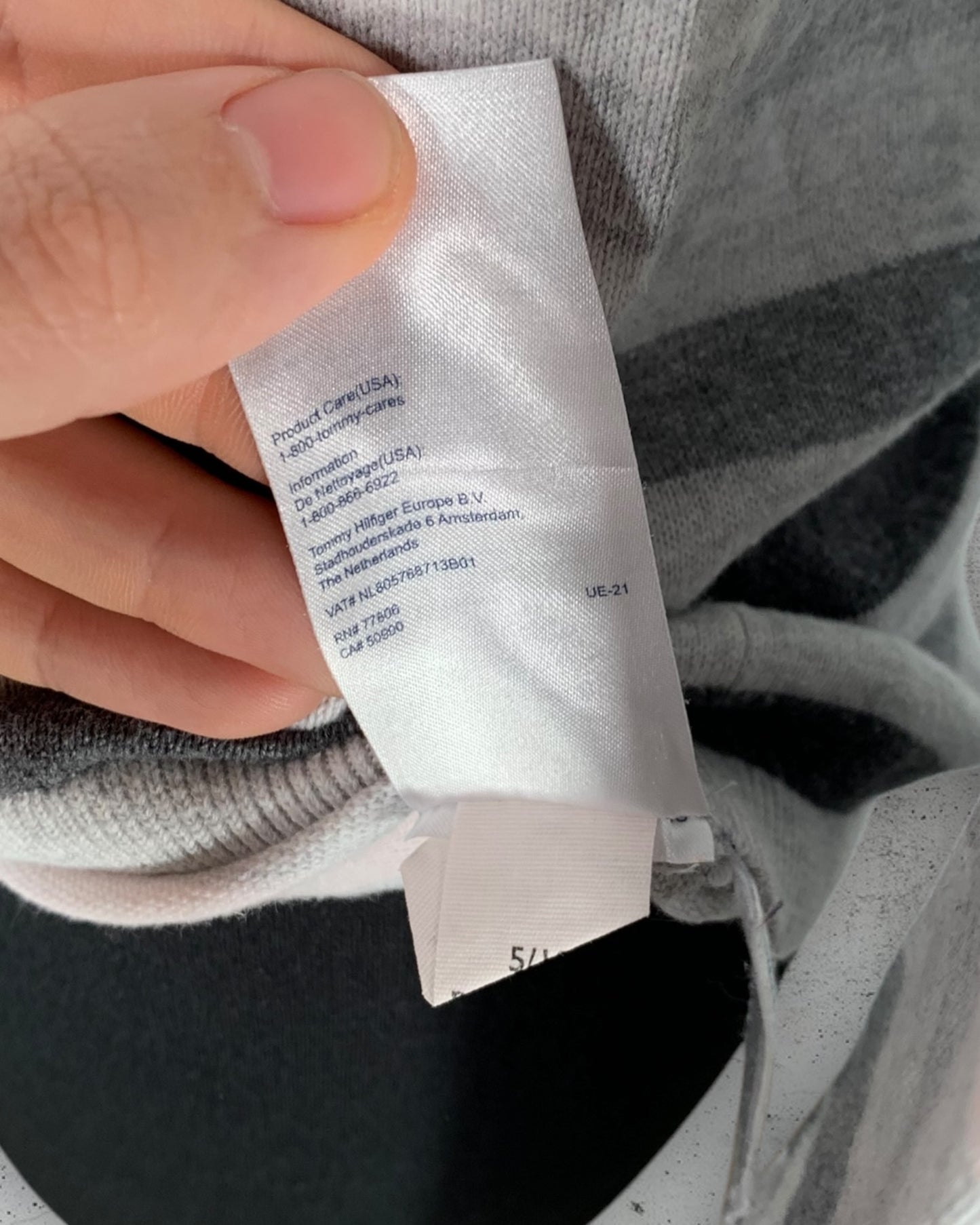 Pull Col V Tommy Hilfiger ( S / 36 / 8 )