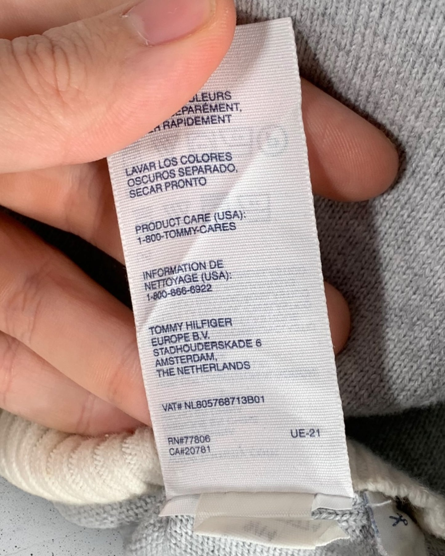 Pull Col V Tommy Hilfiger ( M / 38 / 10 )