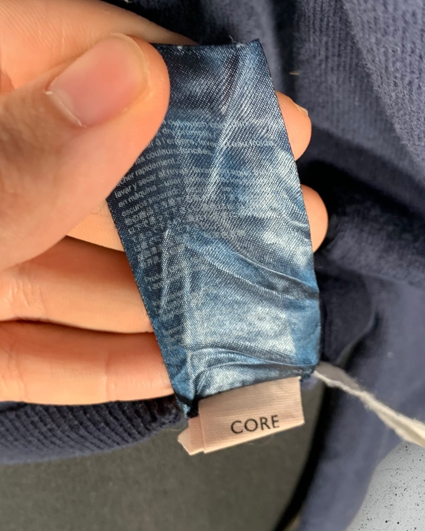 Pull Col V Tommy Hilfiger ( M / 38 / 10 )