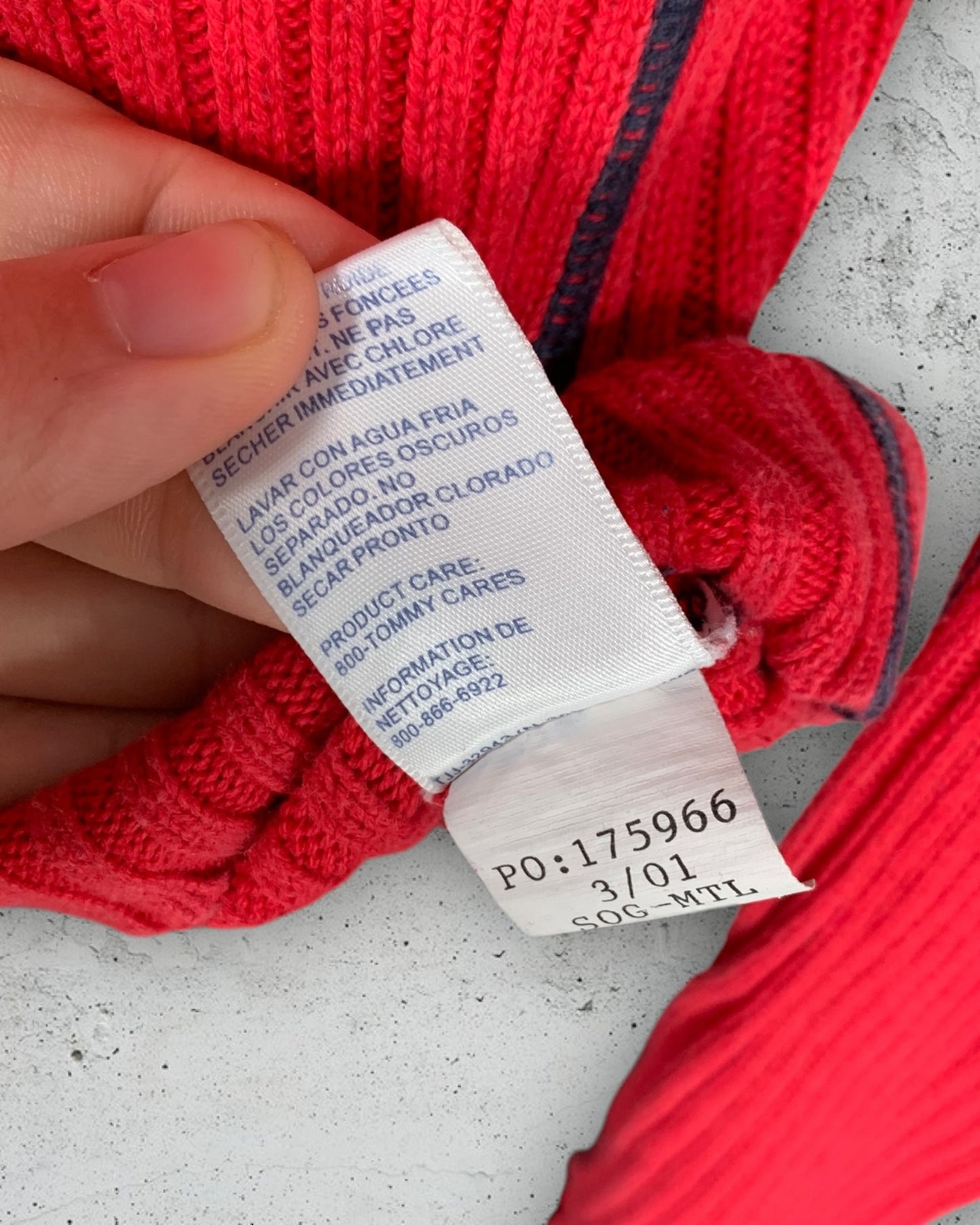 Pull Col V Tommy Hilfiger ( M / 38 / 10 )