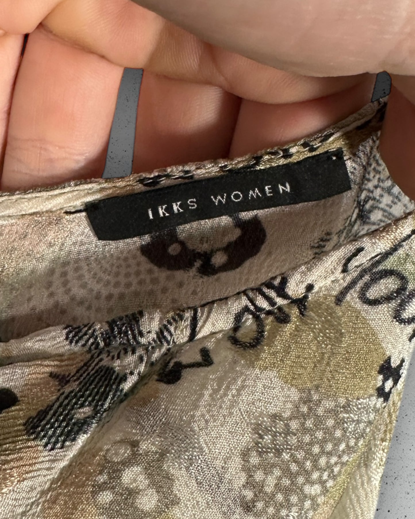 T-Shirt IKKS ( M / 38 / 10 ) ( L / 40 / 12 )