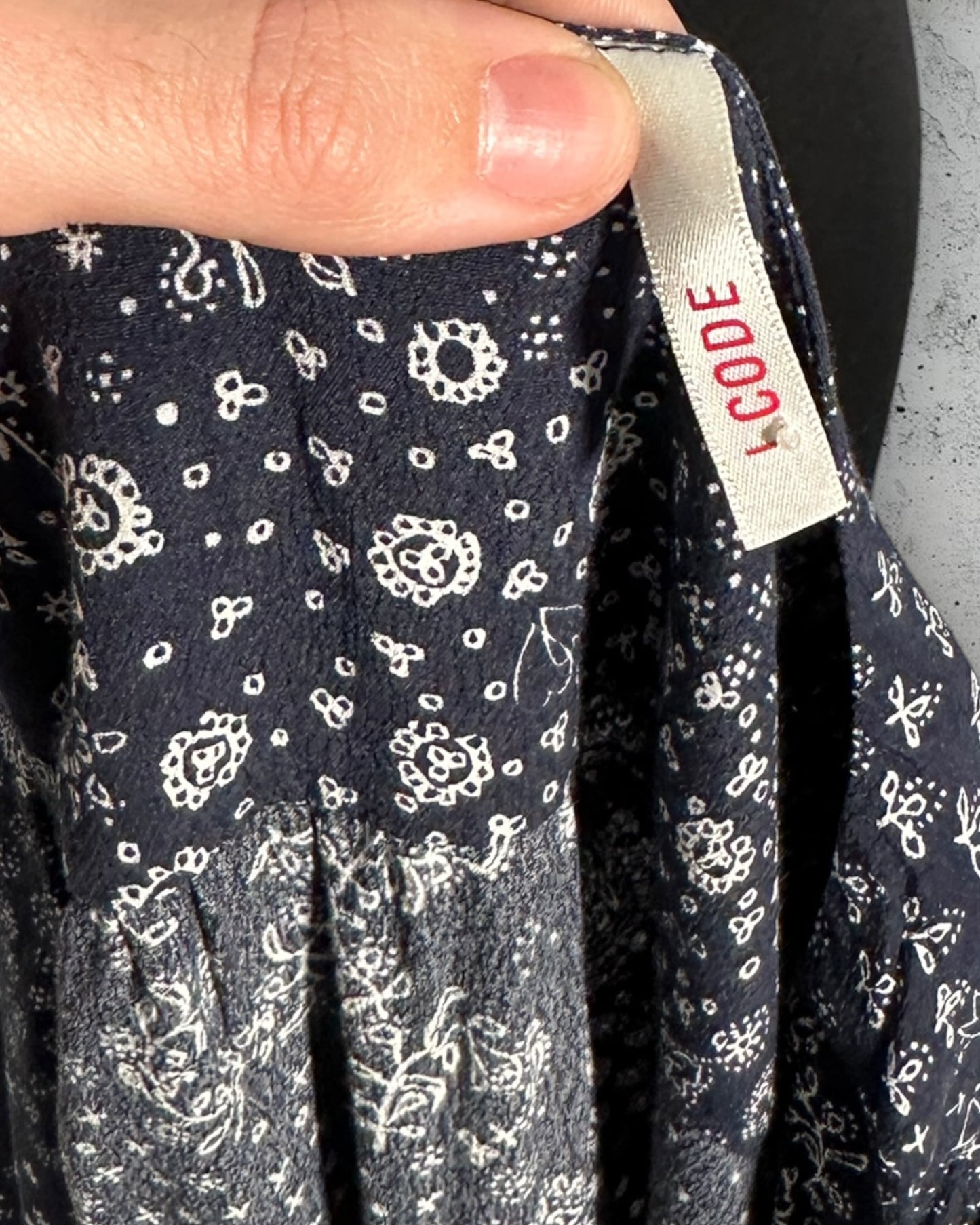 Blouse I Code ( L / 40 / 12 )