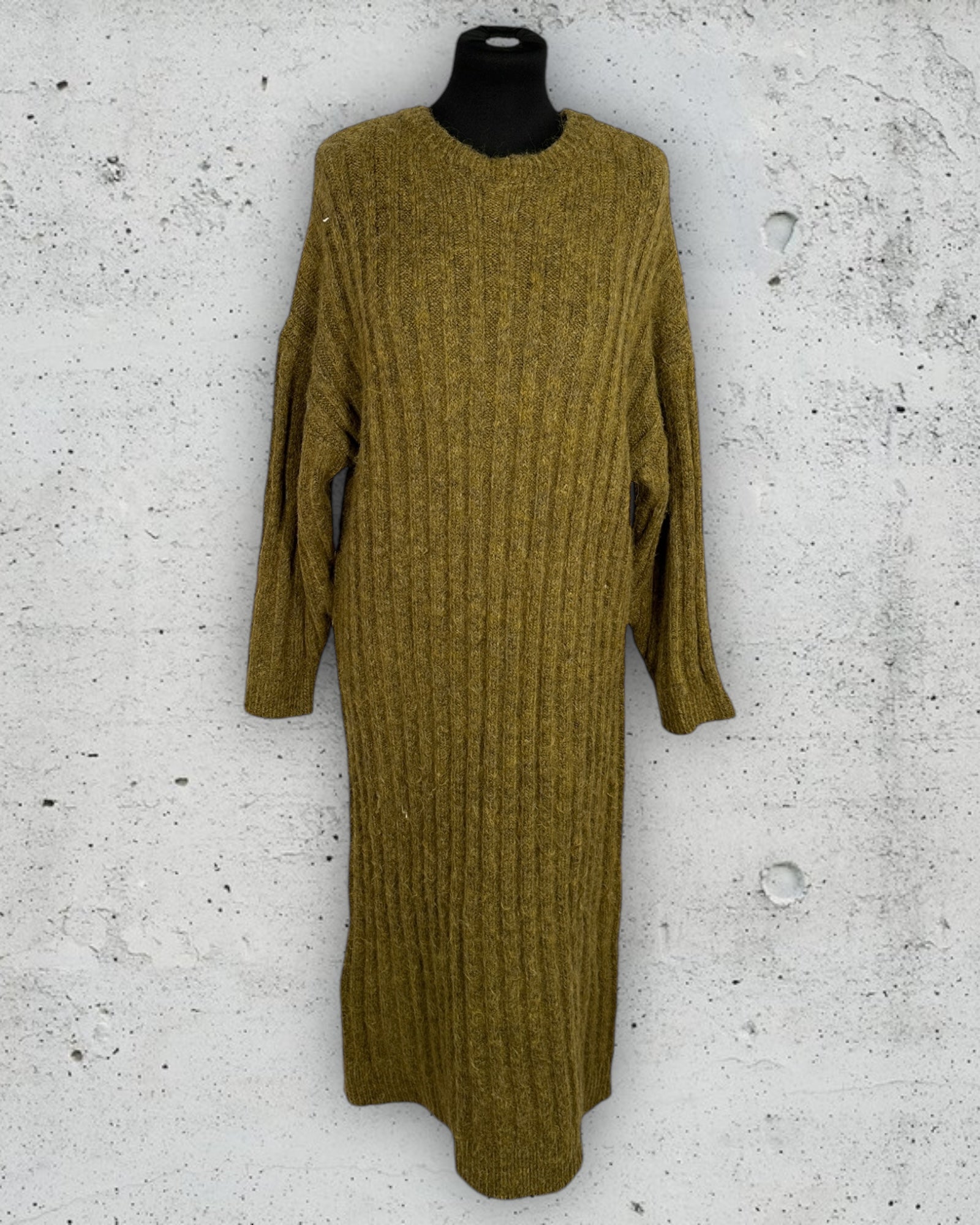 Robe Zara Taille XS - Occasion En Très Bon état, Idéale Pour Un Look Quotidien Ou Soirée