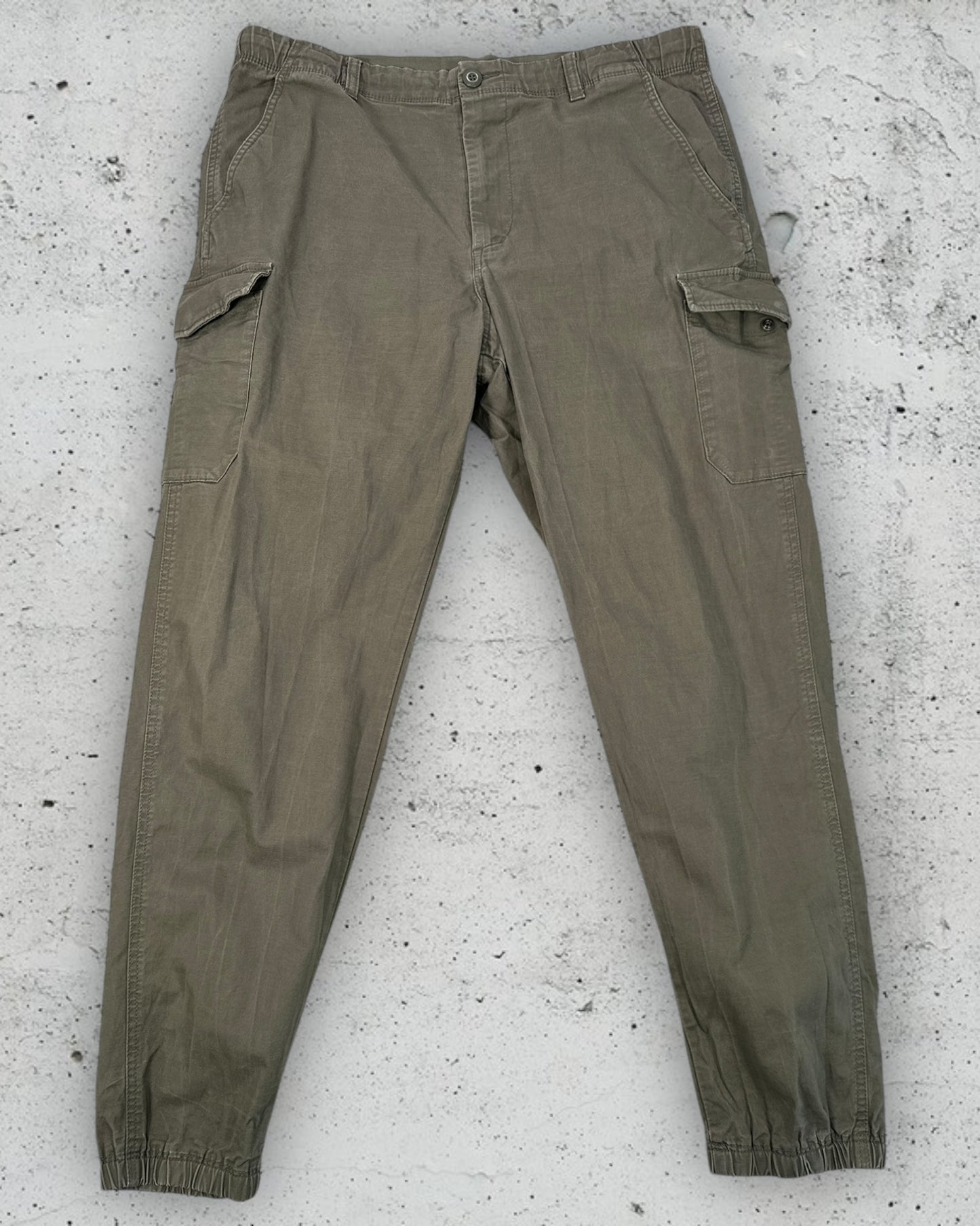 Pantalon Cargo Uniqlo ( L / US 36 / FR 44-46 )