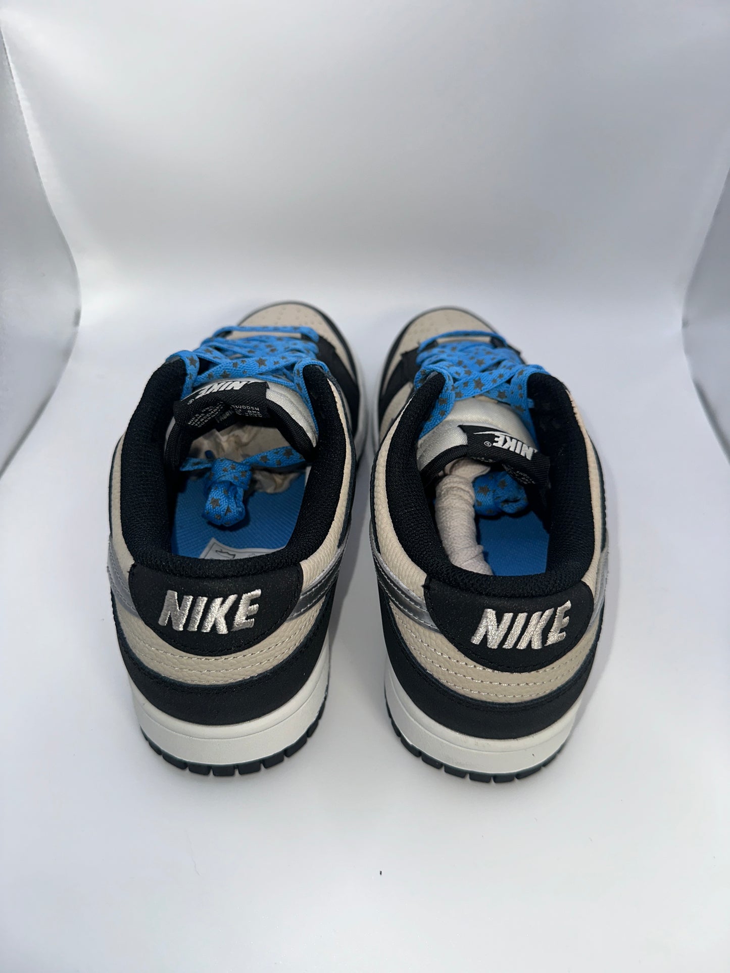 Nike Dunk Low Starry Laces ( US 7 / EU 40 )