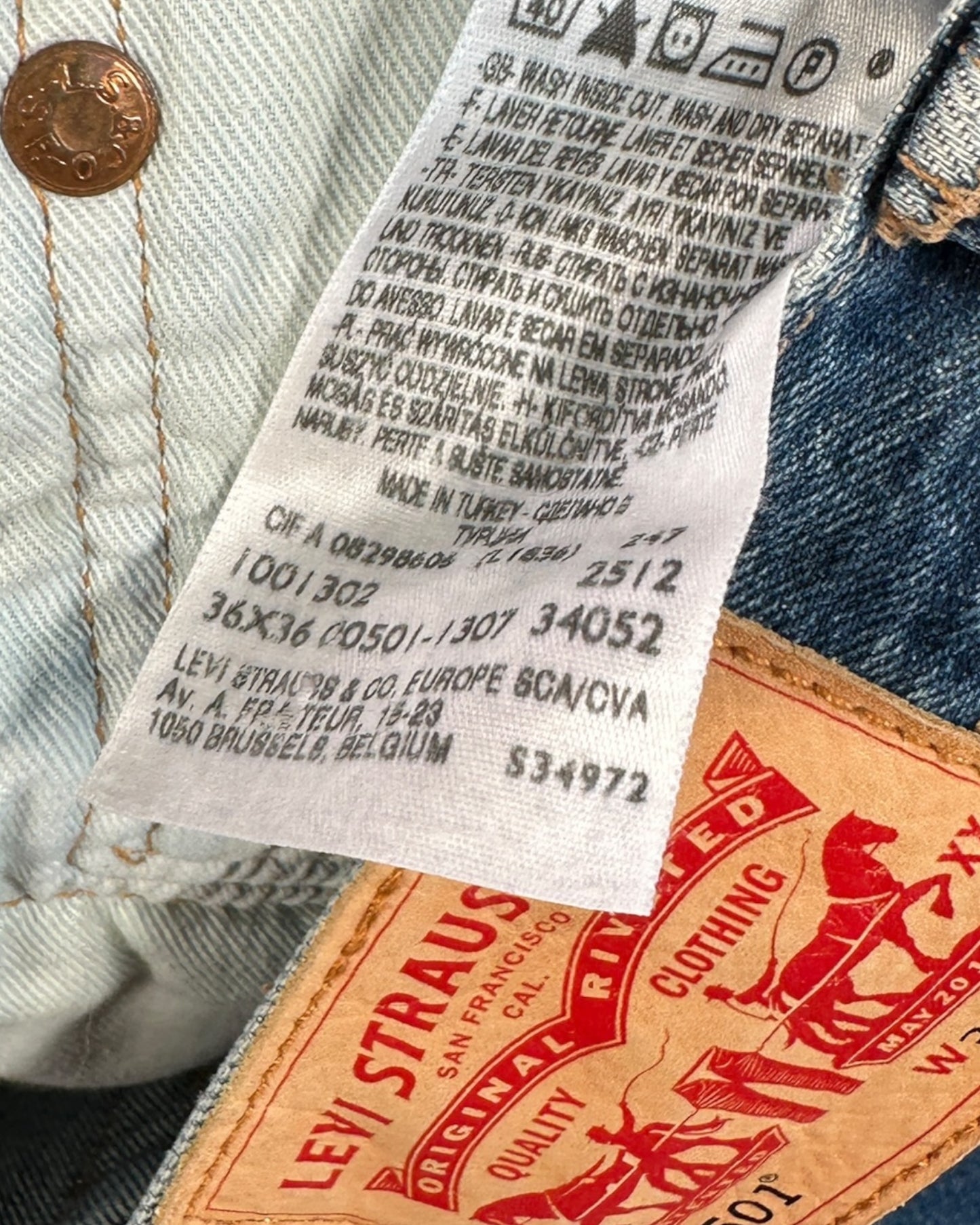 Jean Levi's 501 W36 L36 ( L / US 36 / FR 44-46 )