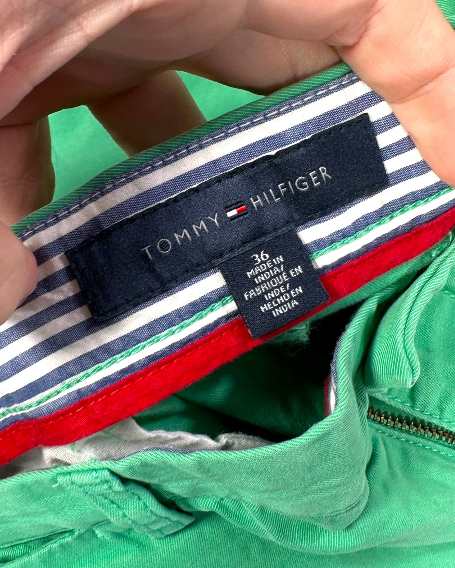 Short Tommy Hilfiger ( L / US 36 / FR 44-46 )