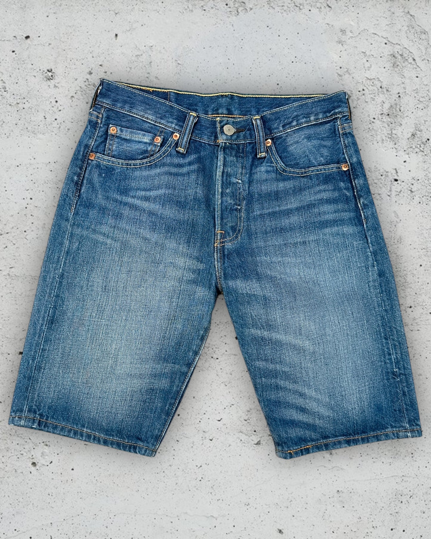 Short Levi's 501 ( S / US 28 / FR 36 )