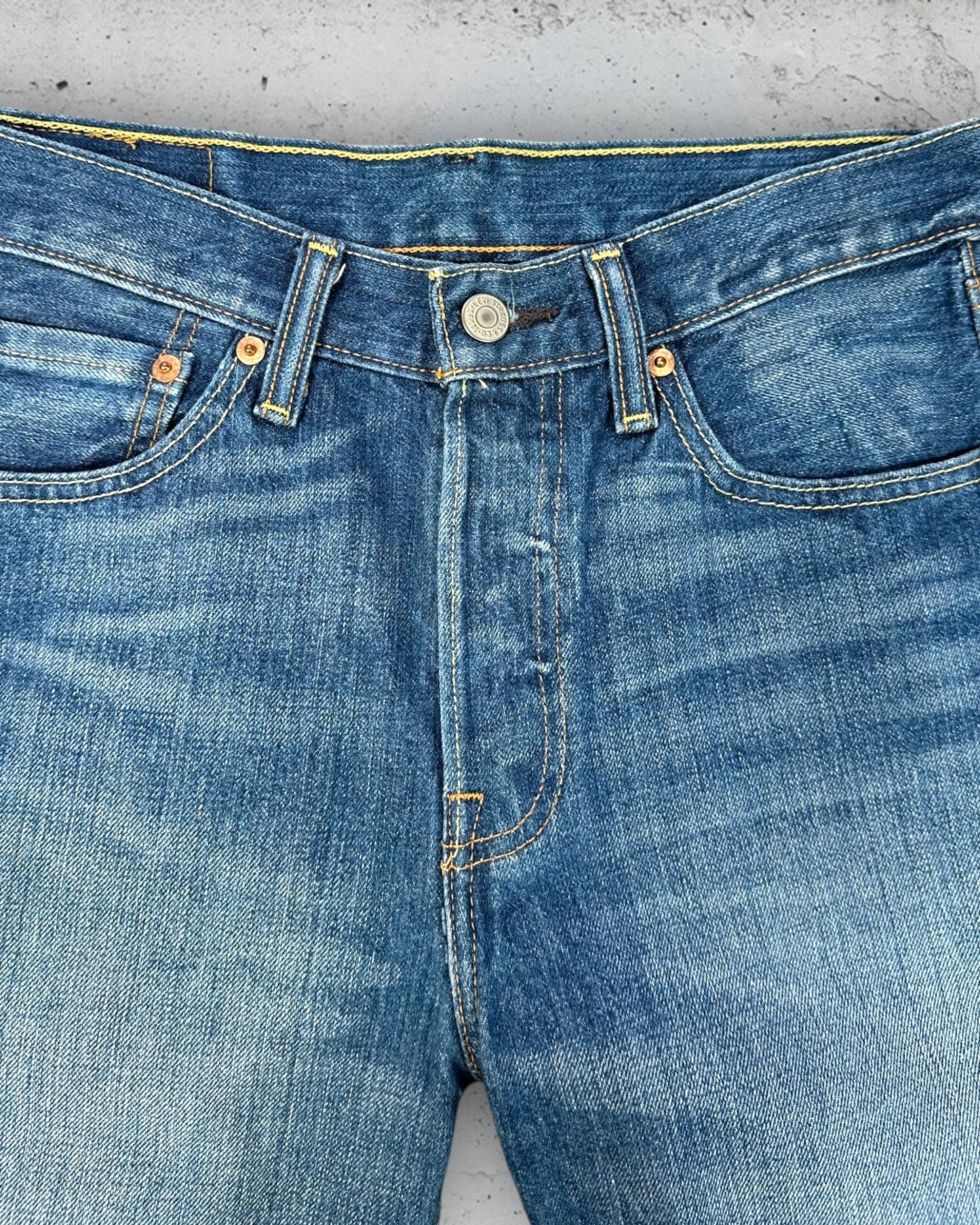 Short Levi's 501 ( S / US 28 / FR 36 )