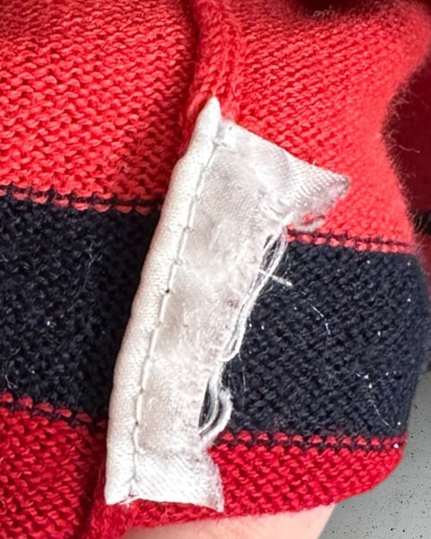 Pull Col V Tommy Hilfiger ( M / 38 / 10 )