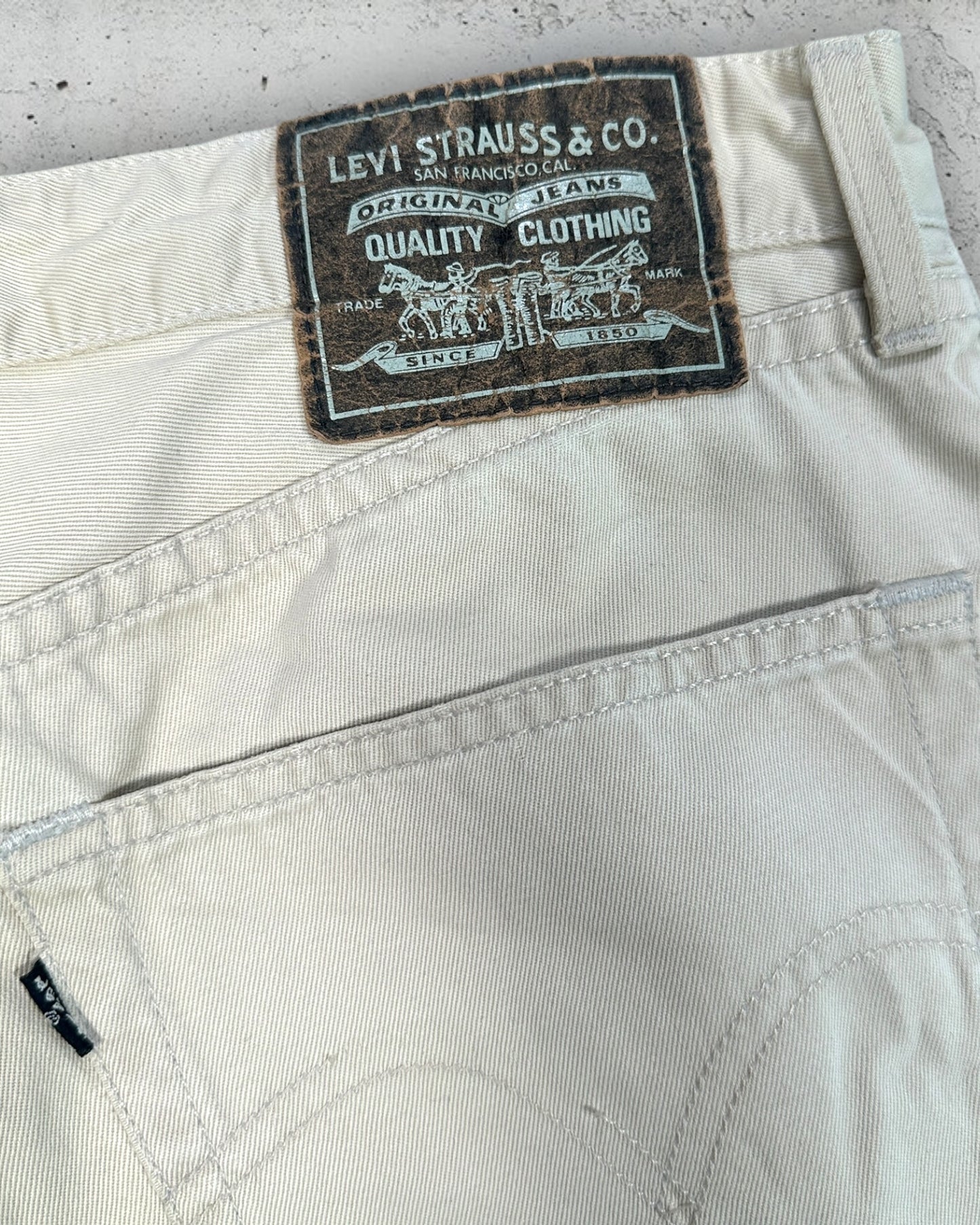 Pantalon Levi's W34 L32 ( L / US 34 / FR 42-44 )