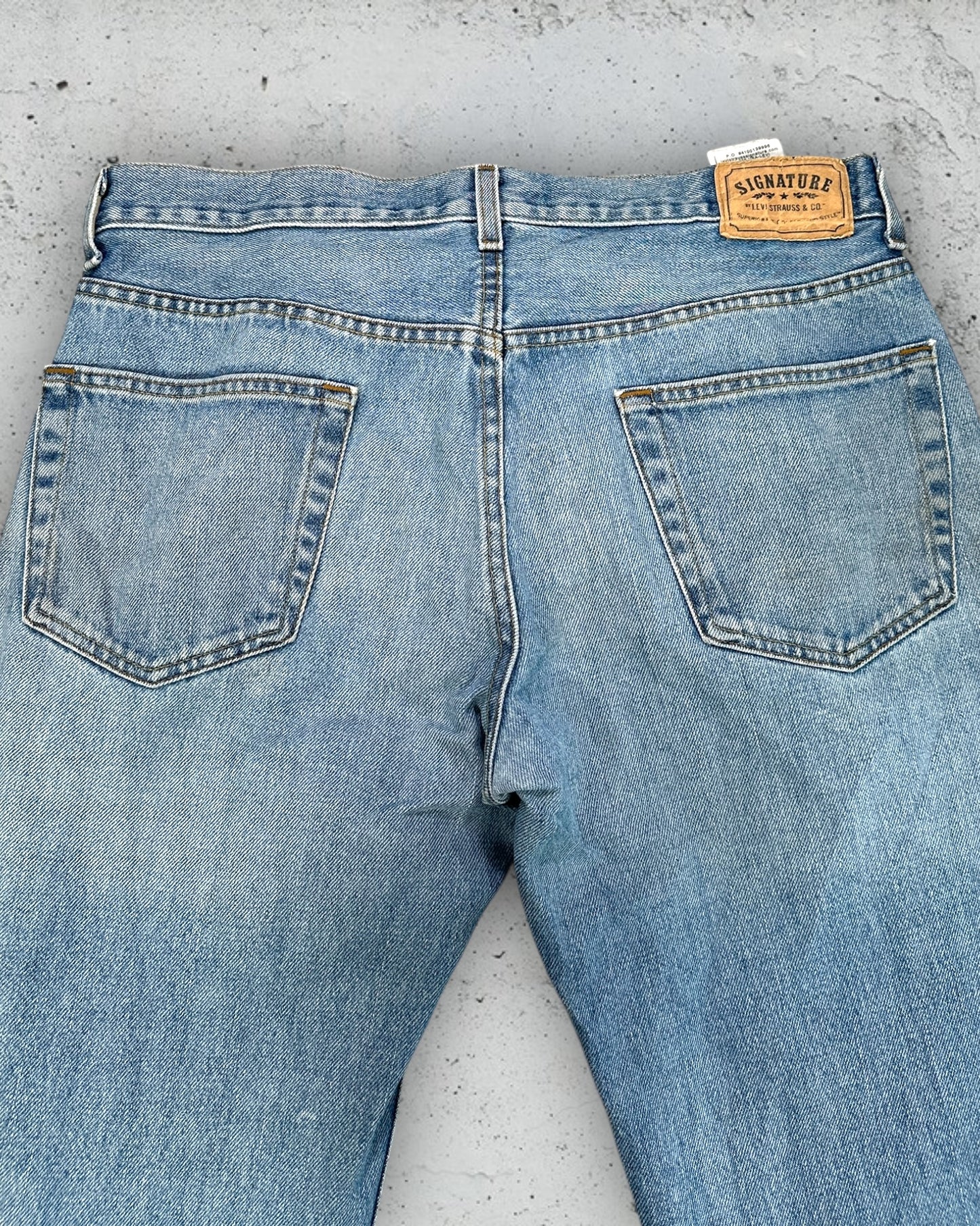 Jean Levi's Signature W34 L32 ( L / US 34 / FR 42-44 )