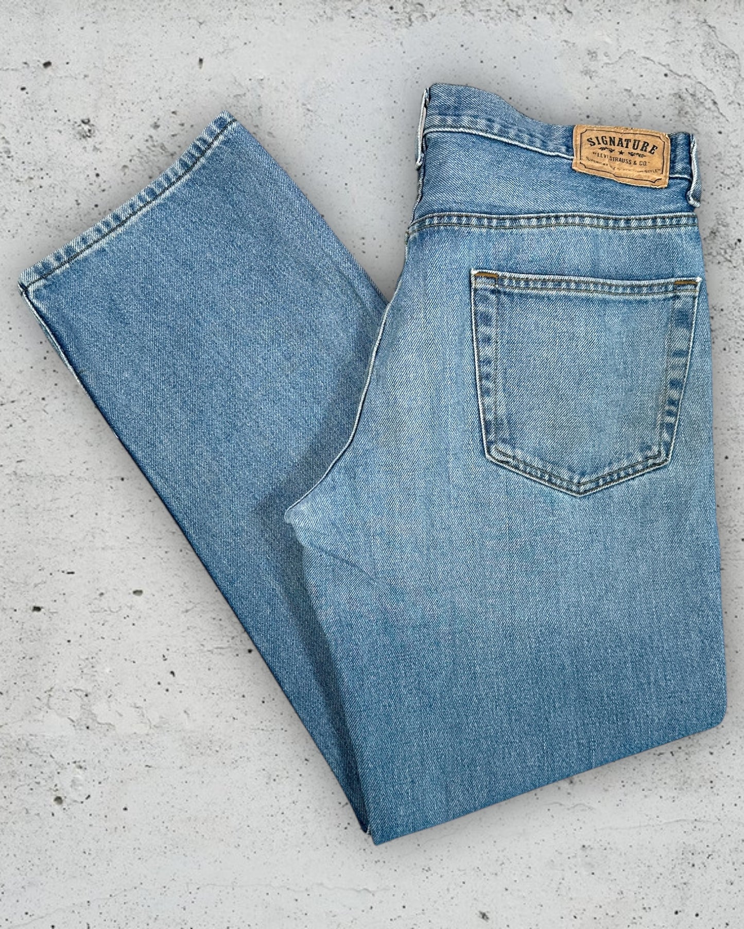 Jean Levi's Signature W34 L32 ( L / US 34 / FR 42-44 )