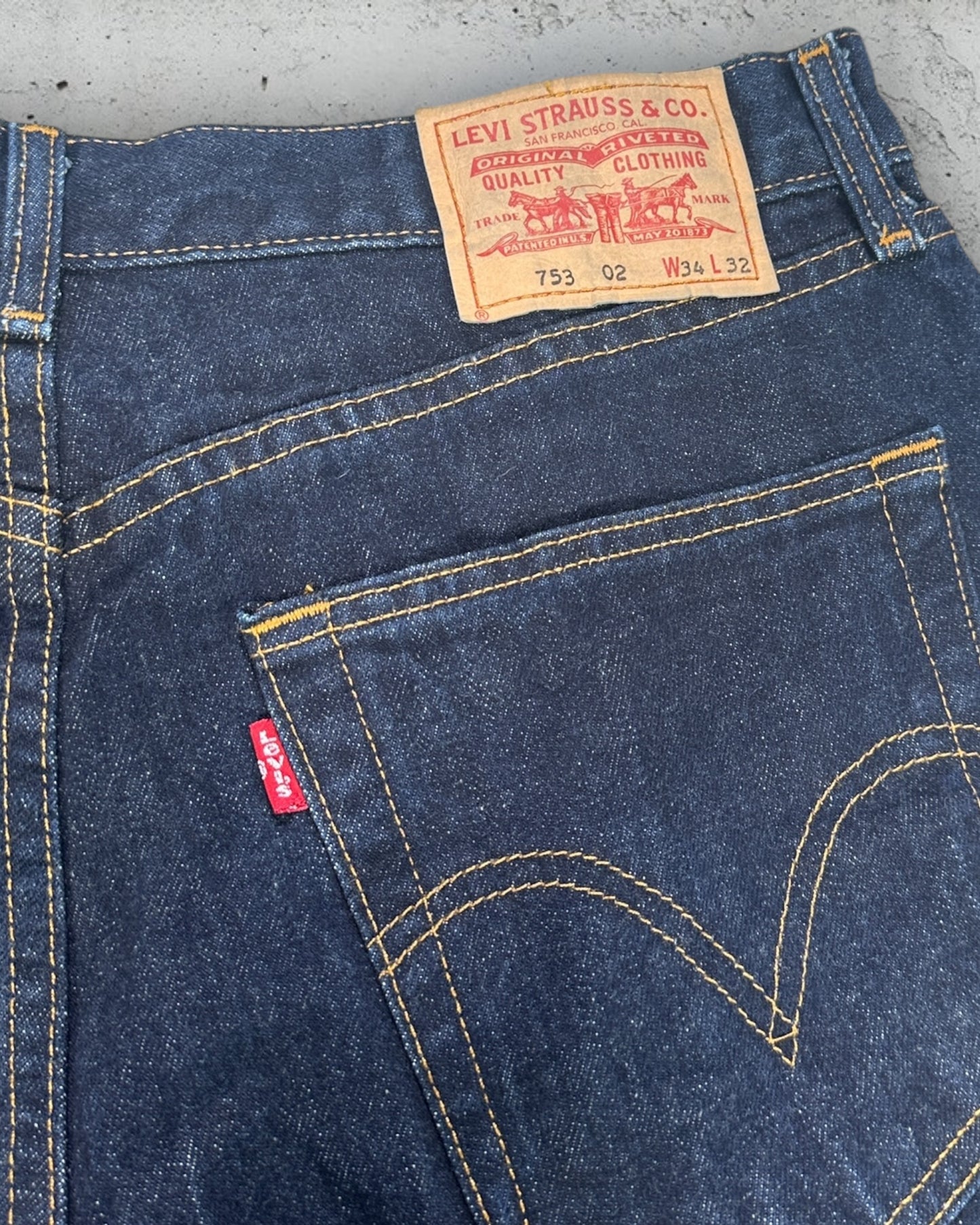 Jean Levi's 753 W34 L32 ( L / US 34 / FR 42-44 )