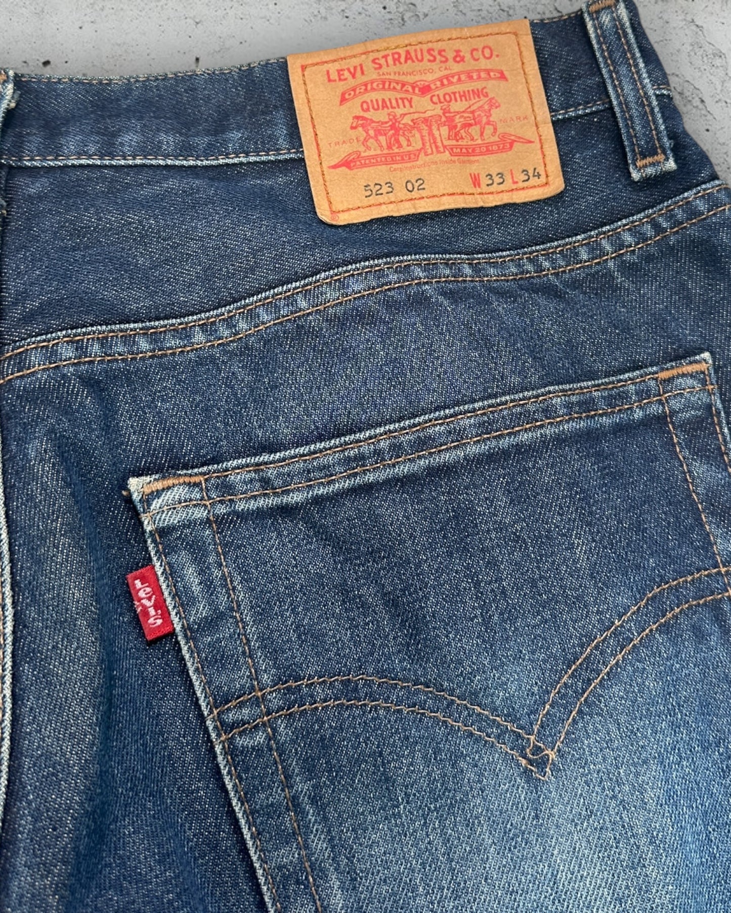 Jean Levi's 523 W33 L34 ( M / US 33 / FR 42 )