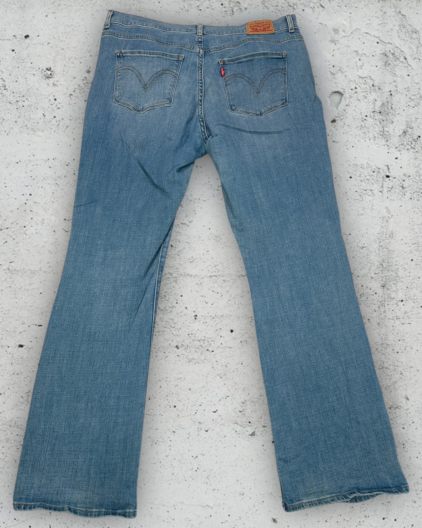 Jean Levi's Classic Boot W32 L30 ( M / US 32 / FR 40 )