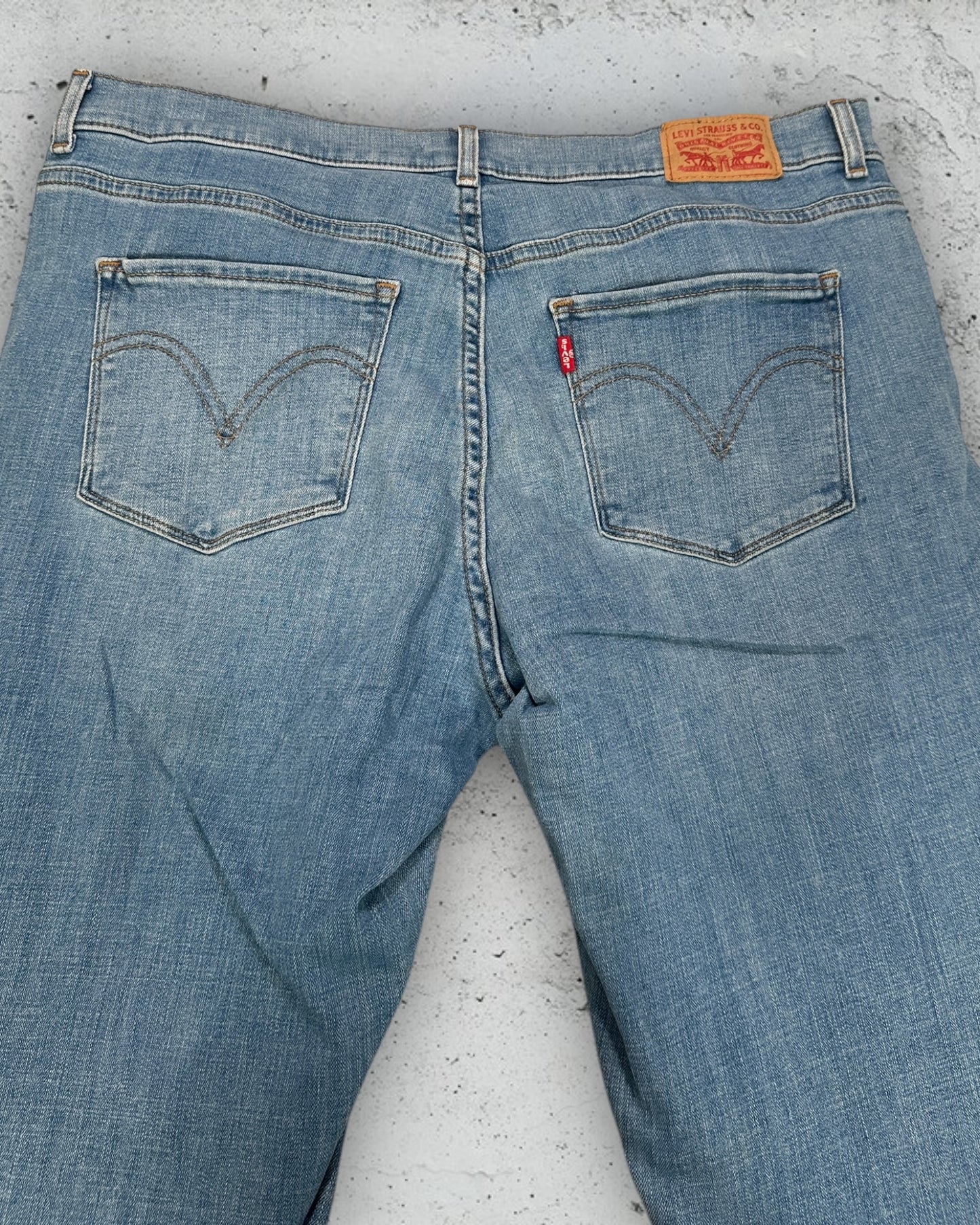 Jean Levi's Classic Boot W32 L30 ( M / US 32 / FR 40 )