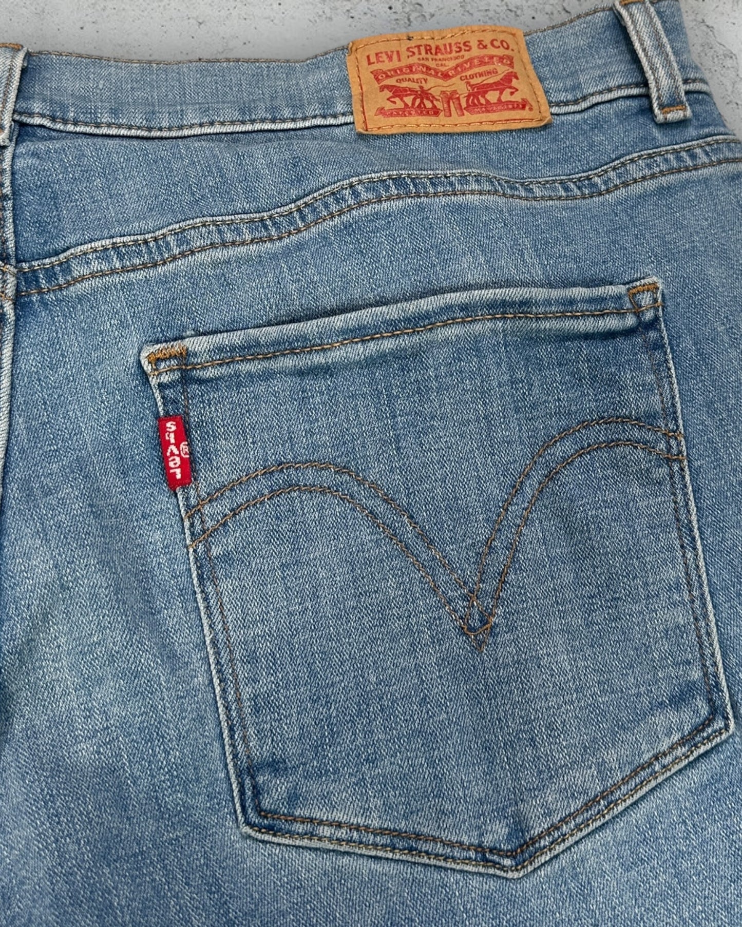 Jean Levi's Classic Boot W32 L30 ( M / US 32 / FR 40 )