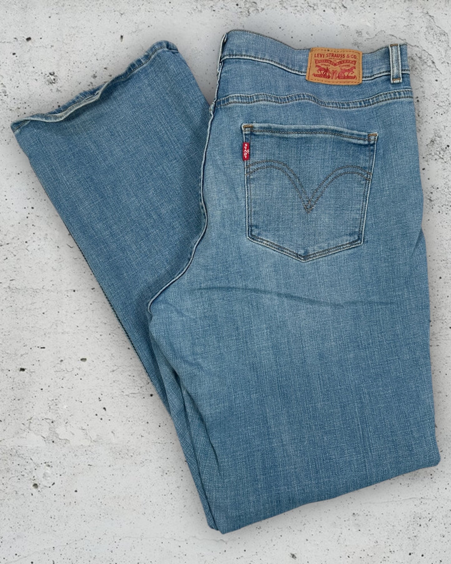 Jean Levi's Classic Boot W32 L30 ( M / US 32 / FR 40 )