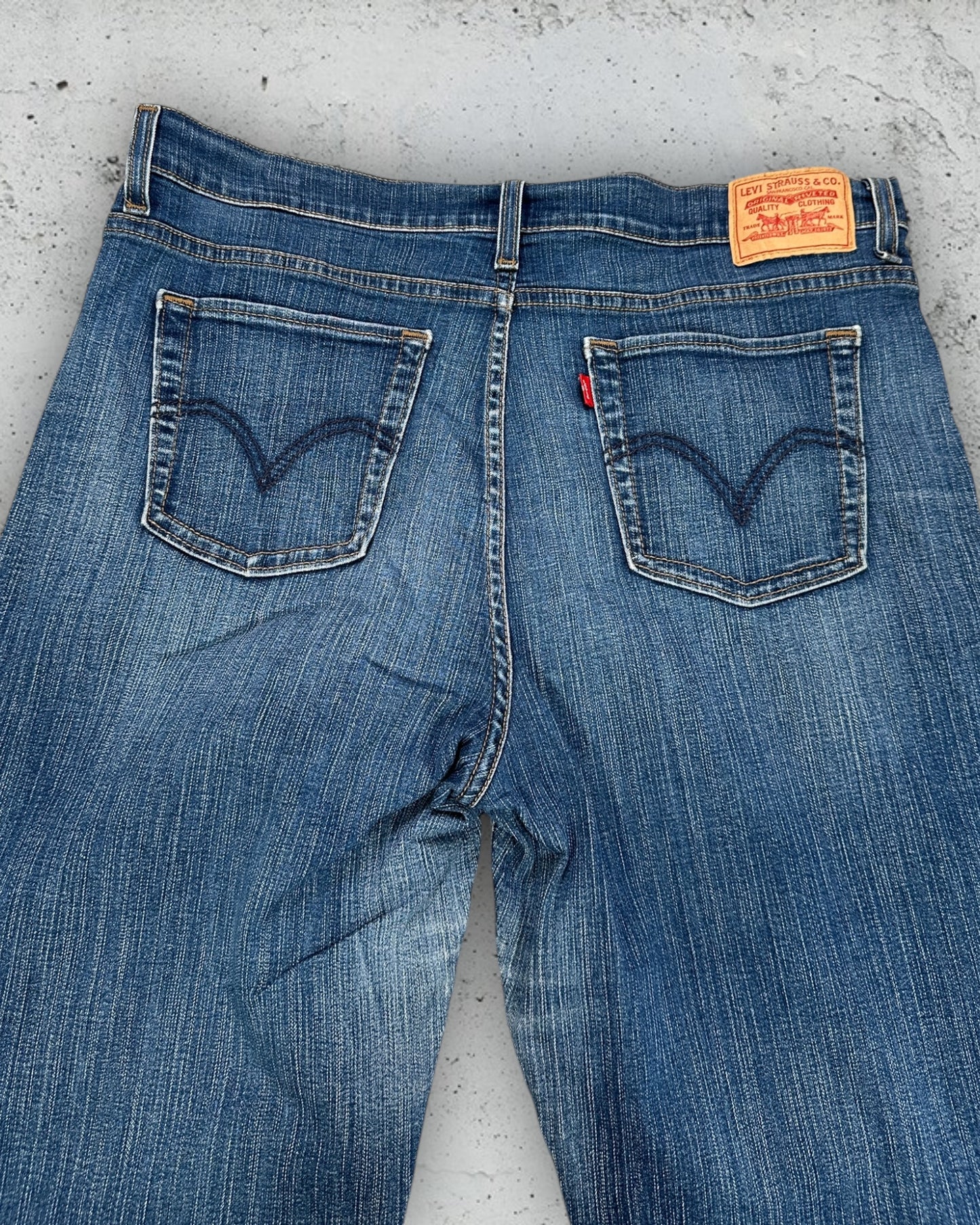 Jean Levi's 512 Perfectly Slimming Bootcut W36 L30 (18S) ( L / US 36 / FR 44-46 )