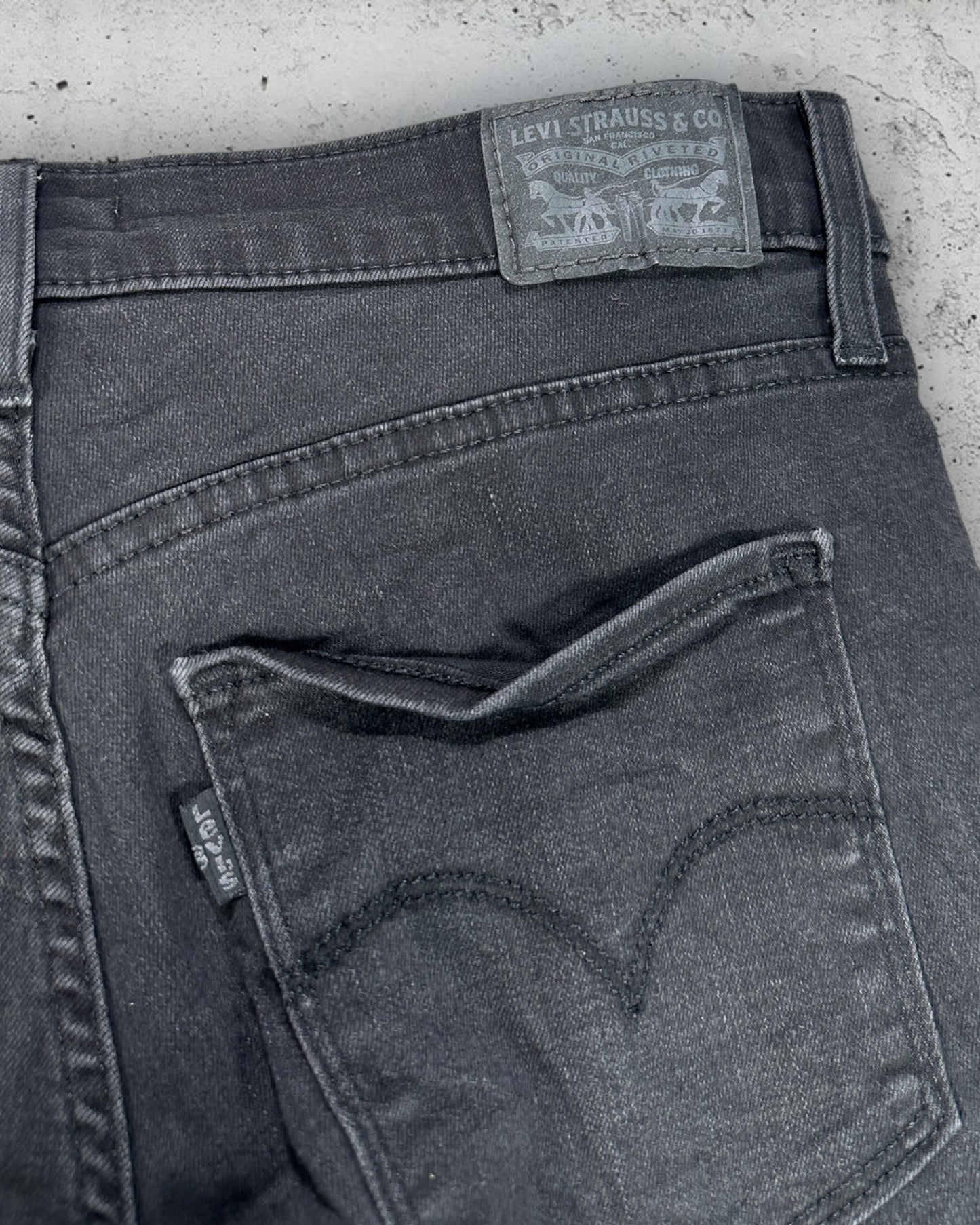 Jean Levi's 311 Shapin Skinny Filiforme Moulant W29 L32 ( S / US 29 / FR 36-38 )