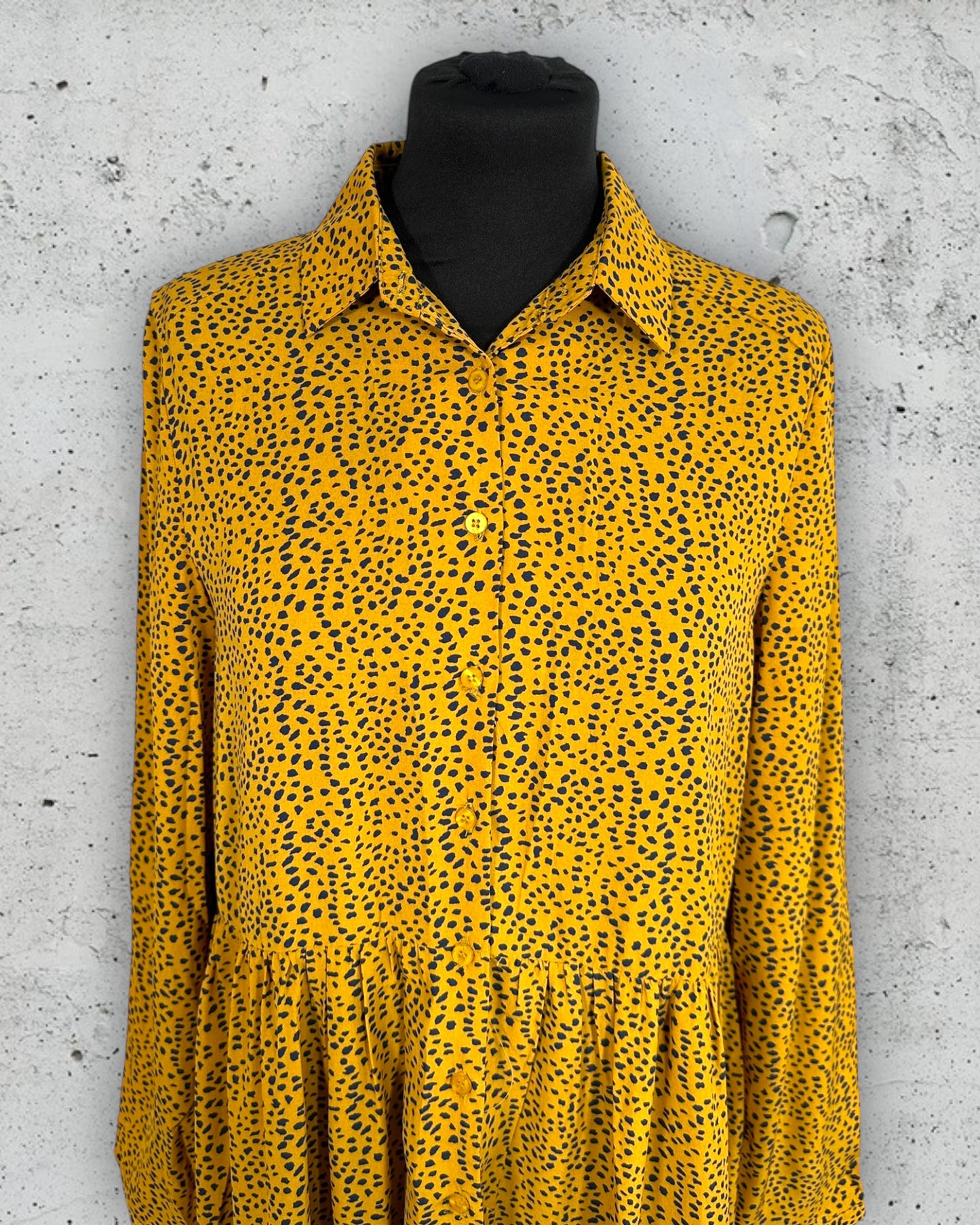 Robe Emma Ella ( M / 38 / 10 ) ( L / 40 / 12 )