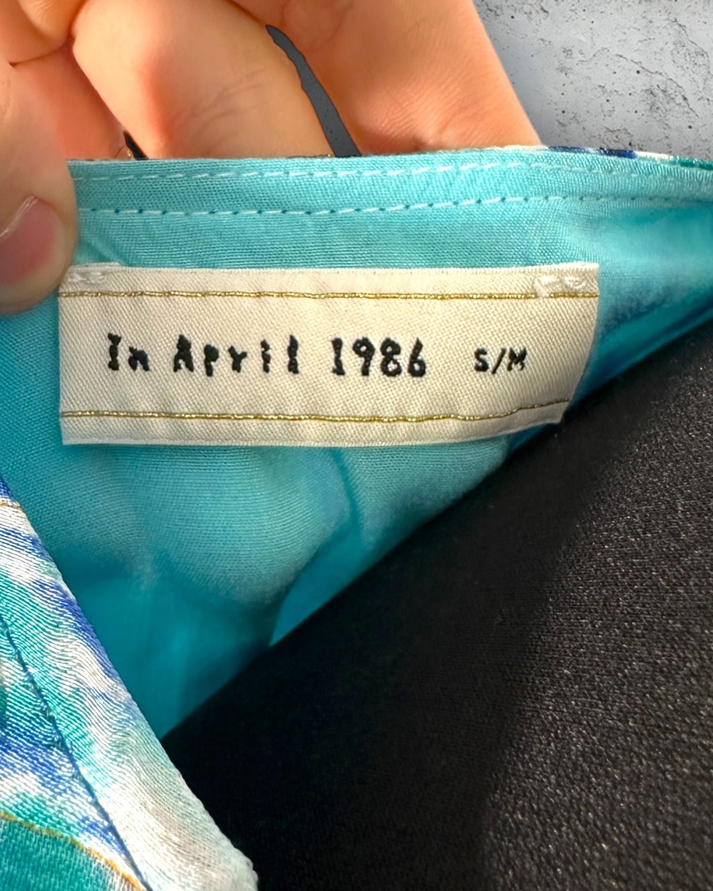 Robe In April 1986 ( S / 36 / 8 ) ( M / 38 / 10 )