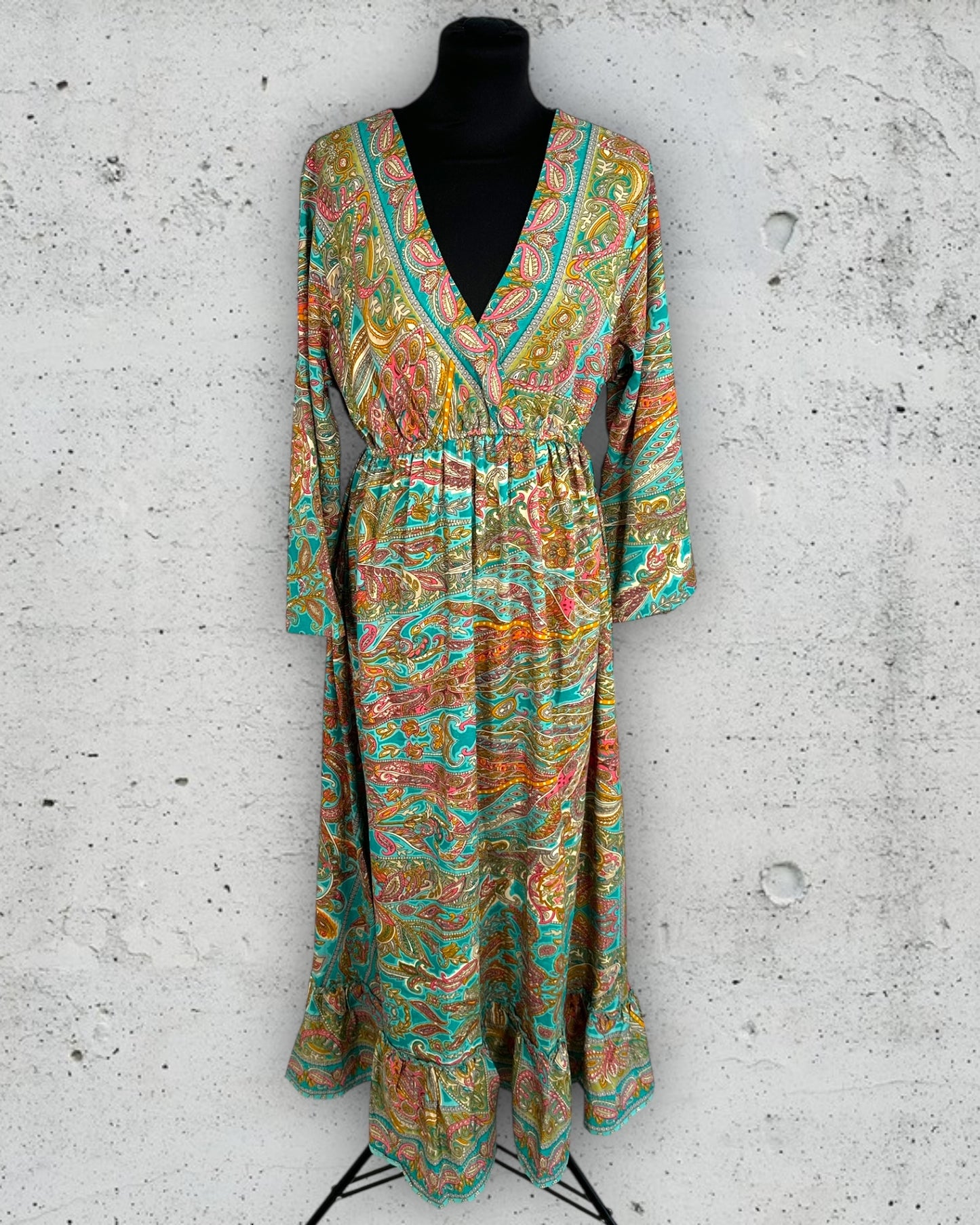 Robe Boutique Parisienne ( Taille Unique )