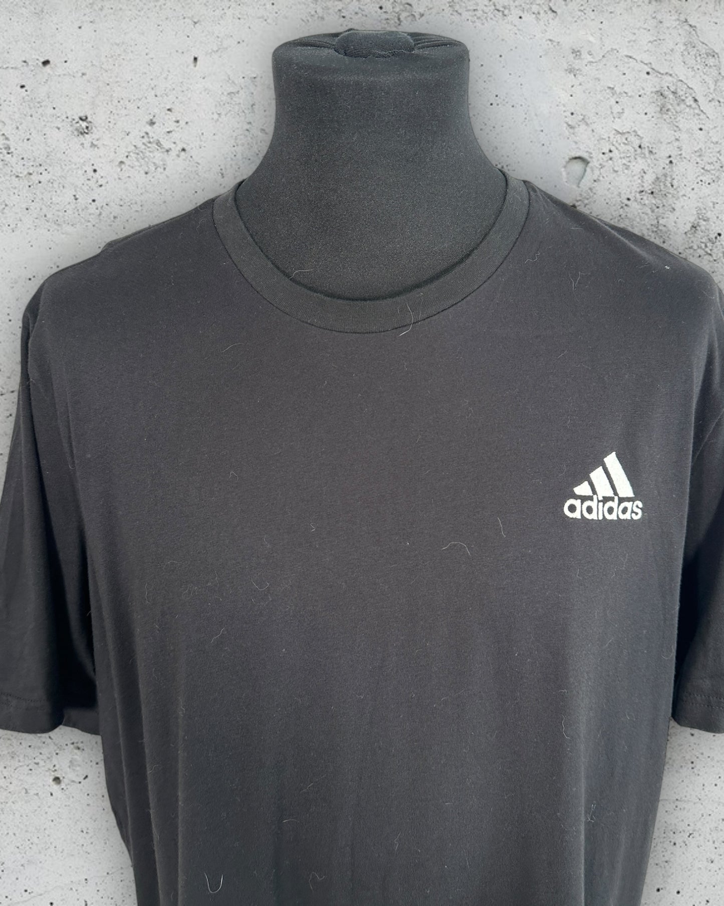T-Shirt Adidas ( XL / 42 / 14 )