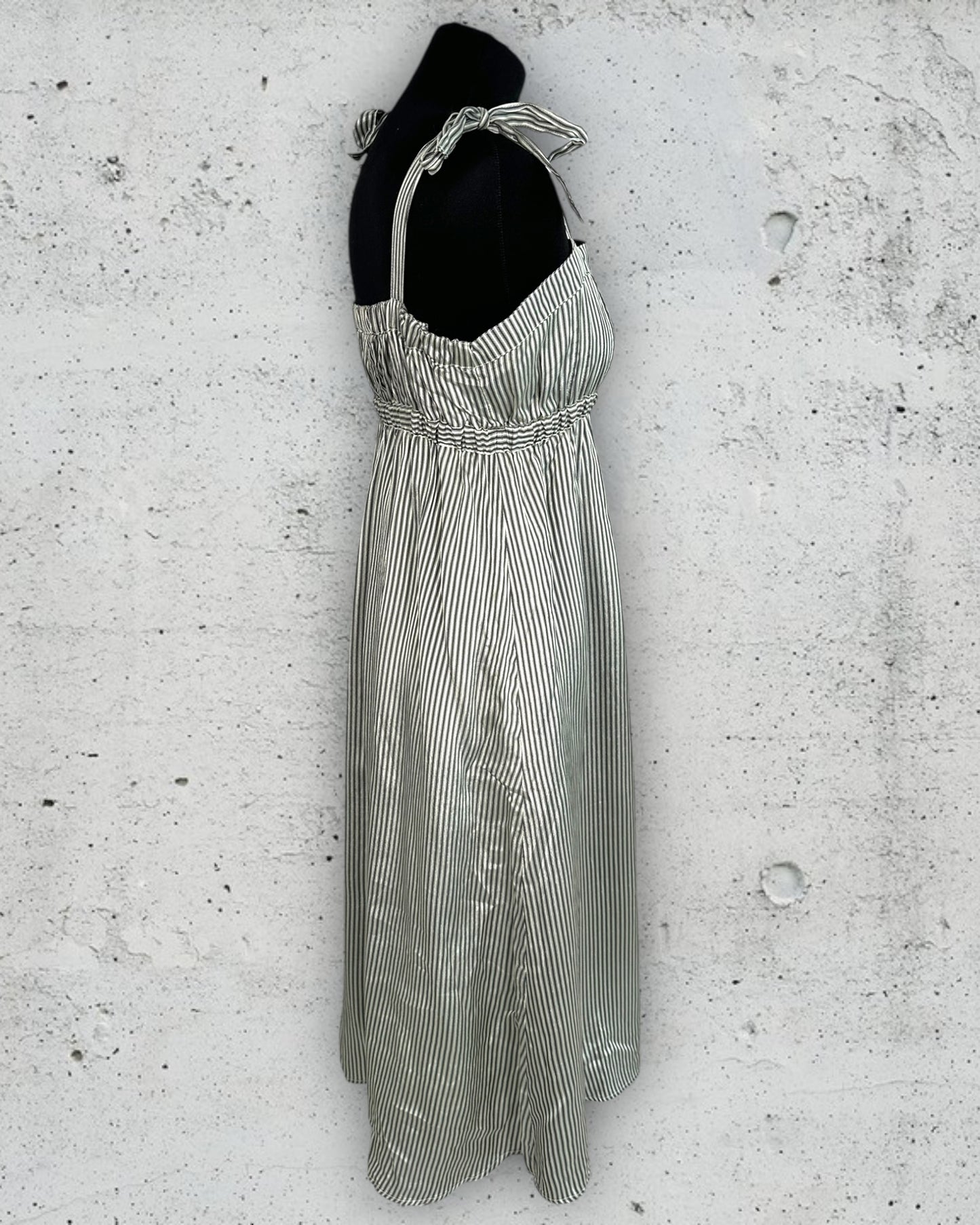 Robe Margit Brandt ( M / 38 / 10 )