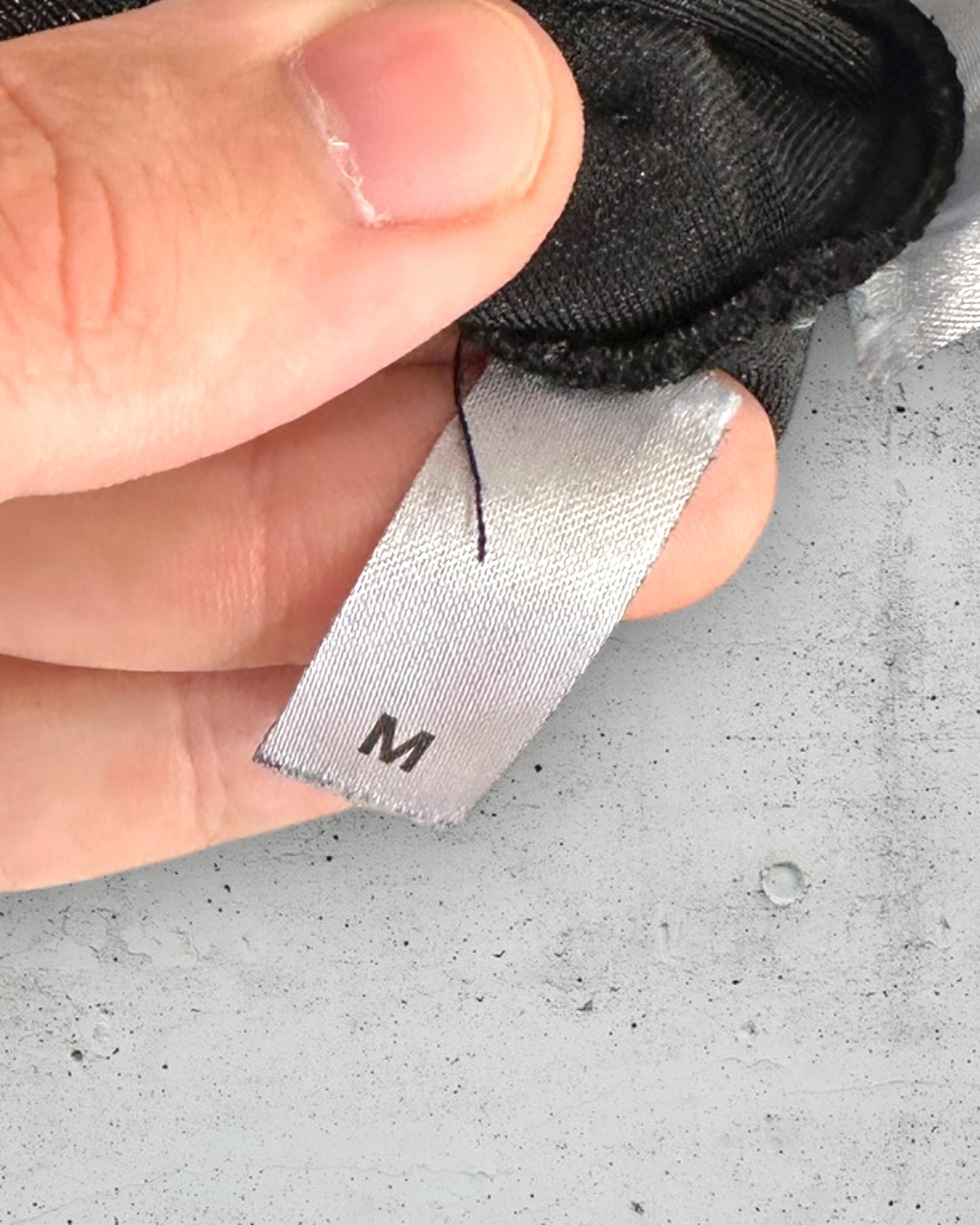 Robe Reformation ( M / 38 / 10 )