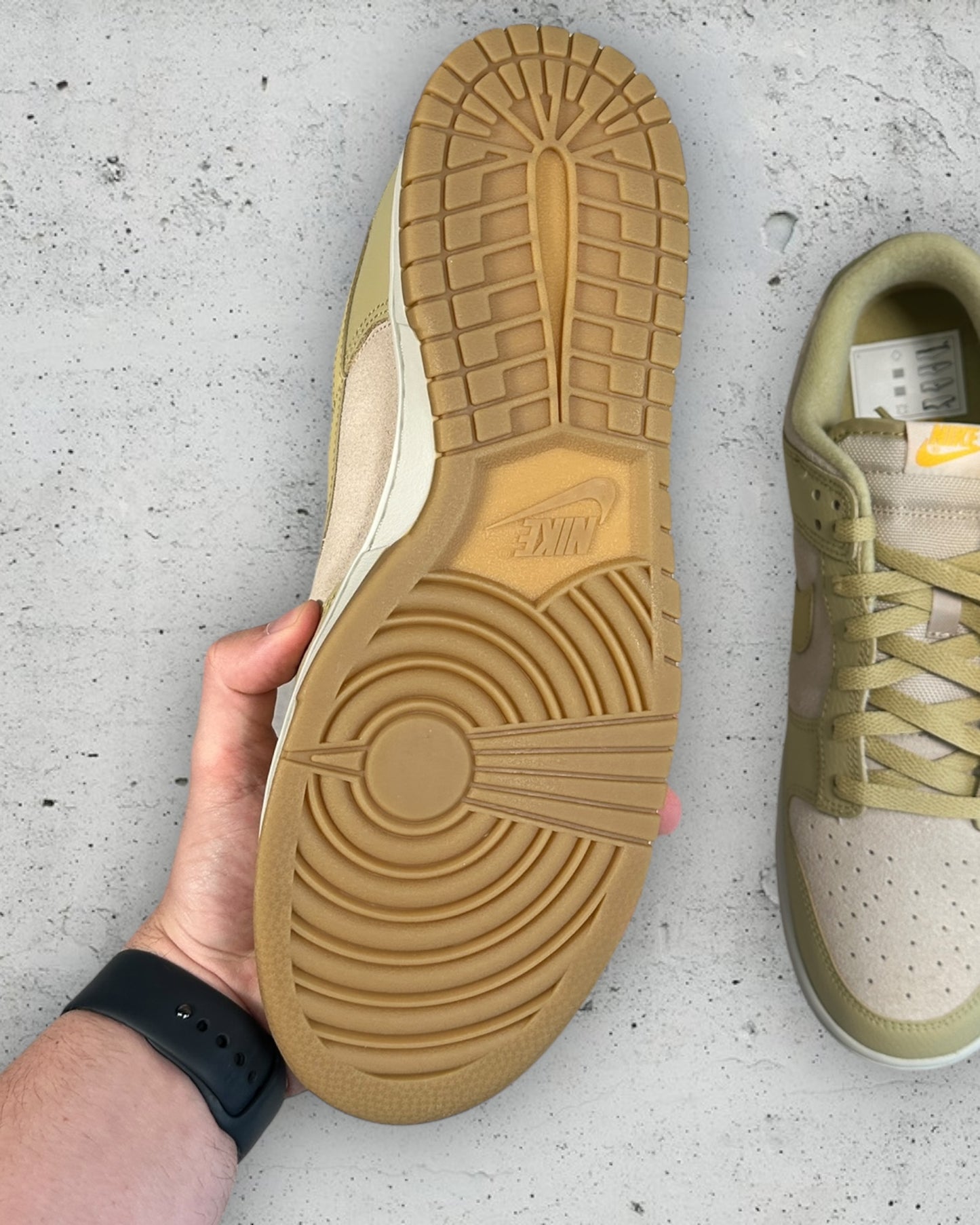 Nike Dunk Low Khaki Suede Gum ( US 11 / EU 45 )