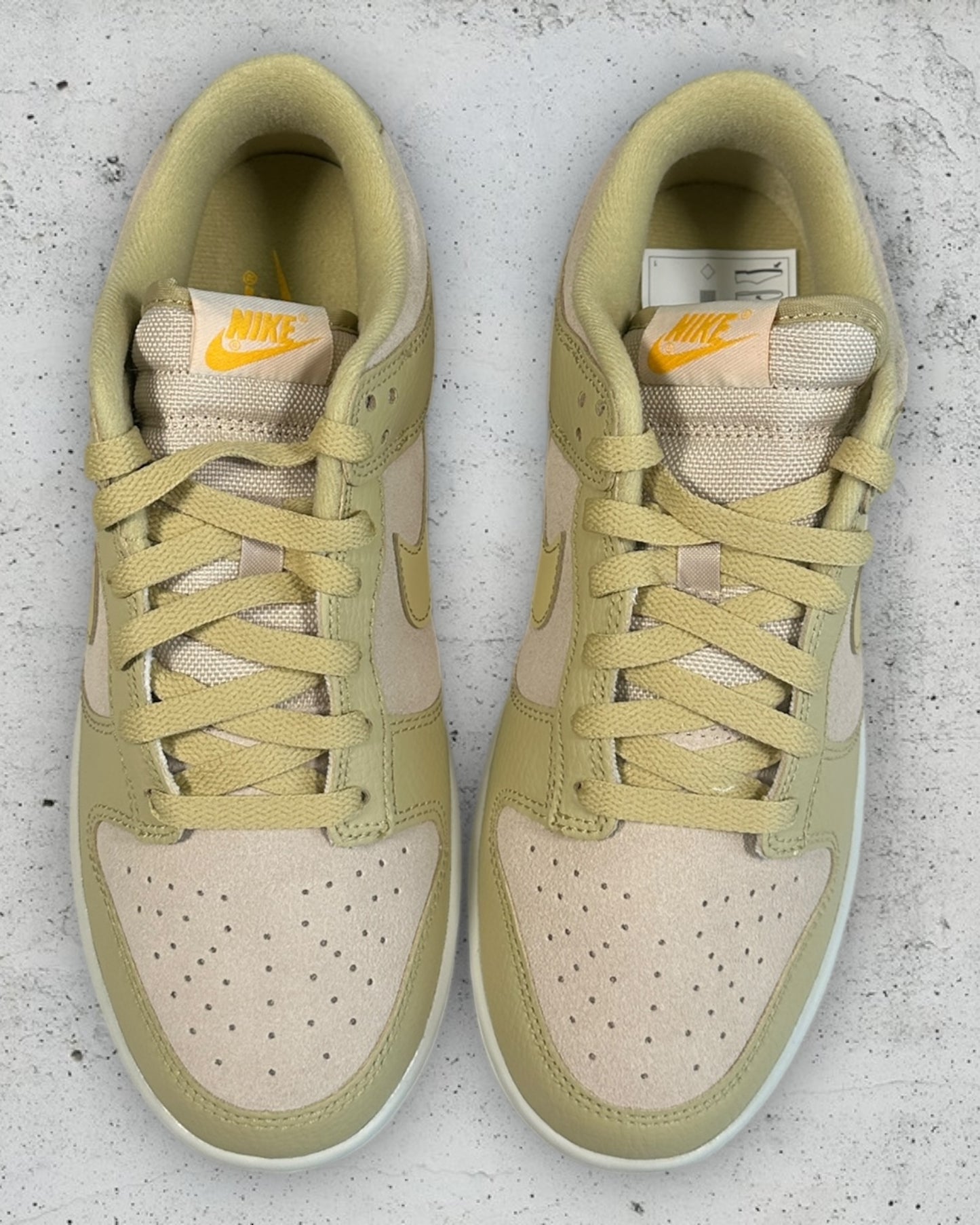Nike Dunk Low Khaki Suede Gum ( US 7 / EU 40 )
