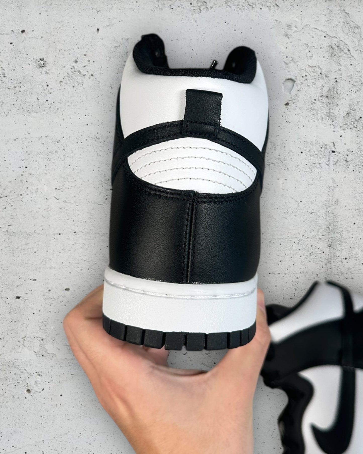 Nike Dunk High Panda (2021) ( US 10 / EU 44 )