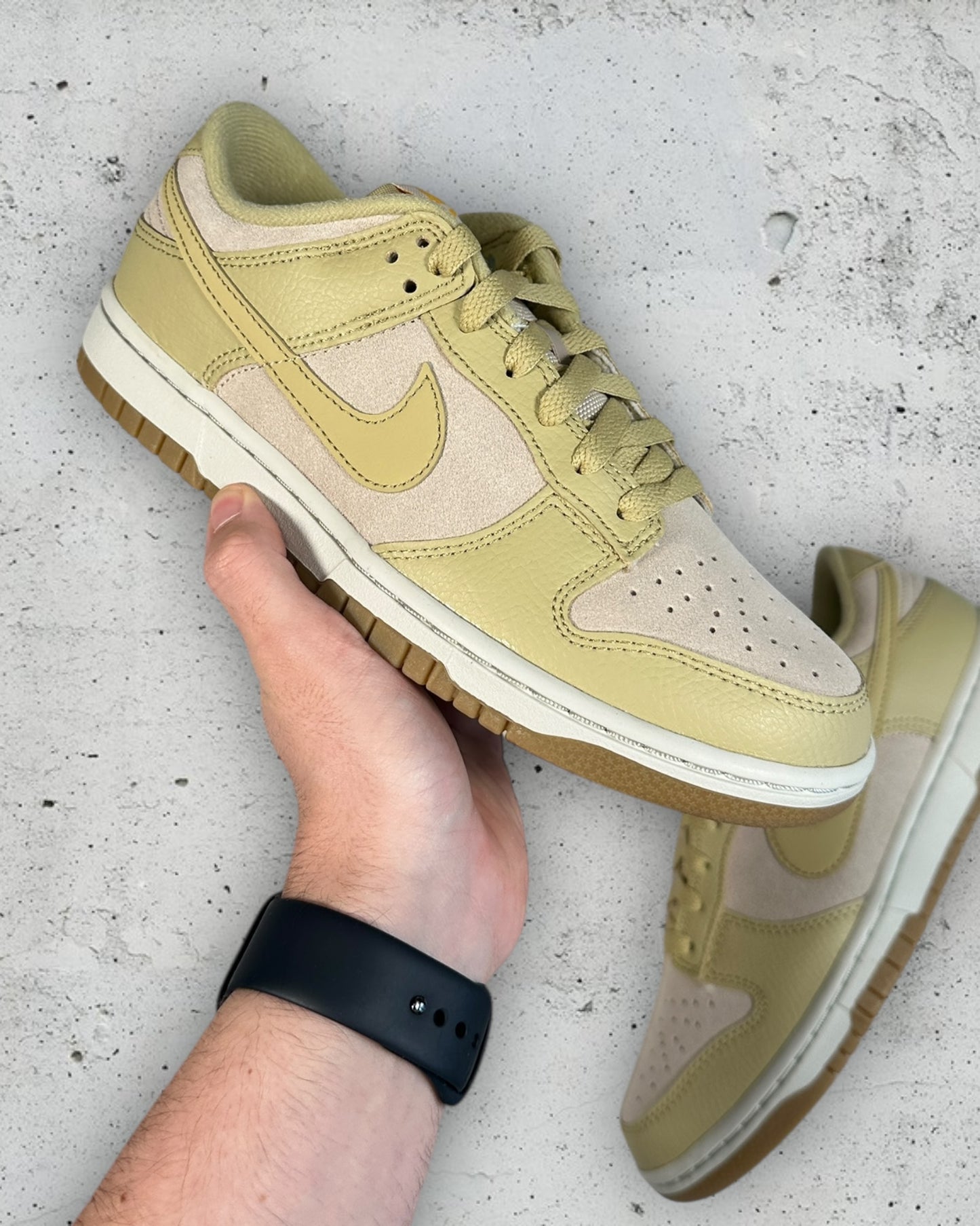 Nike Dunk Low Khaki Suede Gum ( US 6.5 / EU 39 )