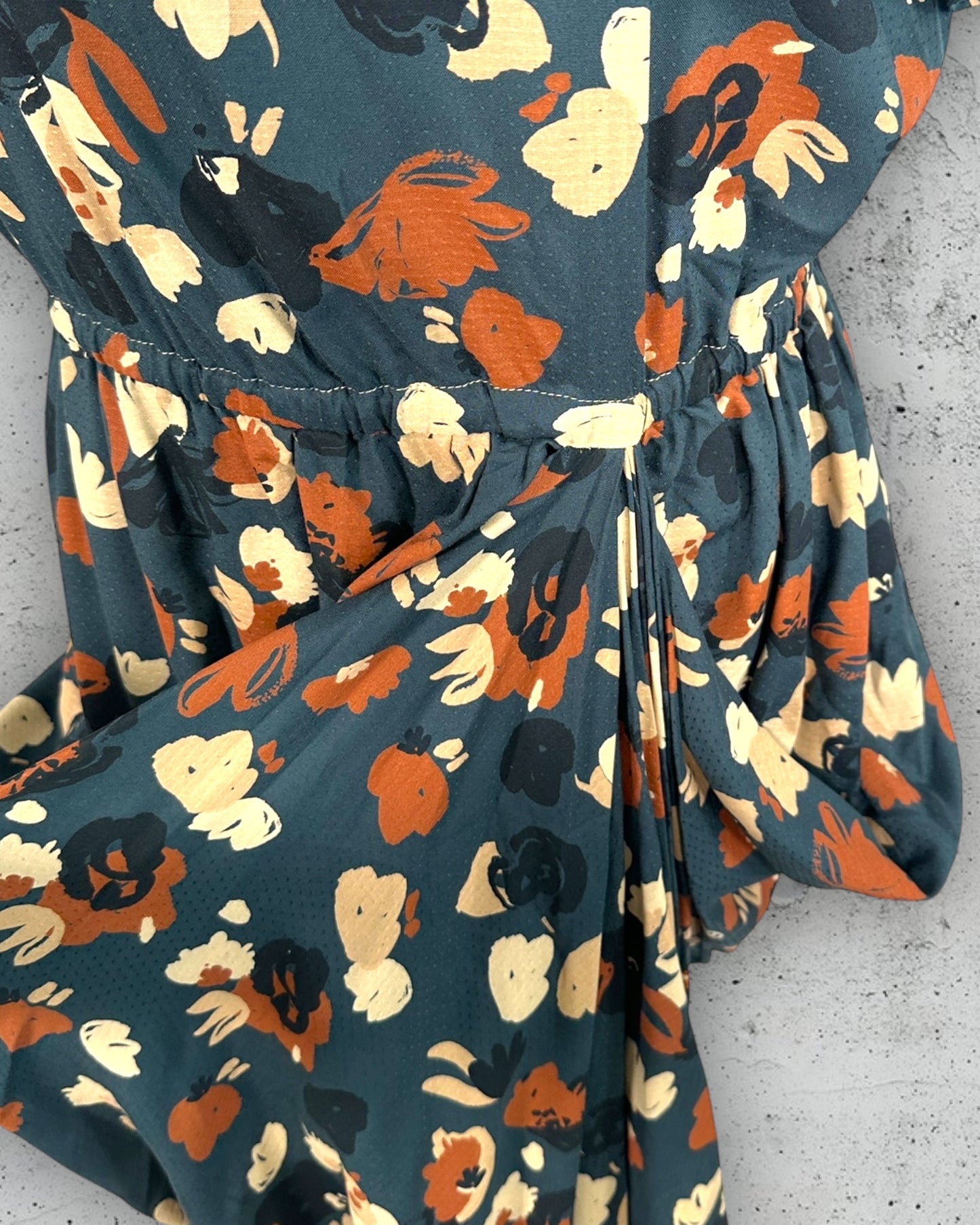 Robe V & The Independent Clothes (Taille Unique)