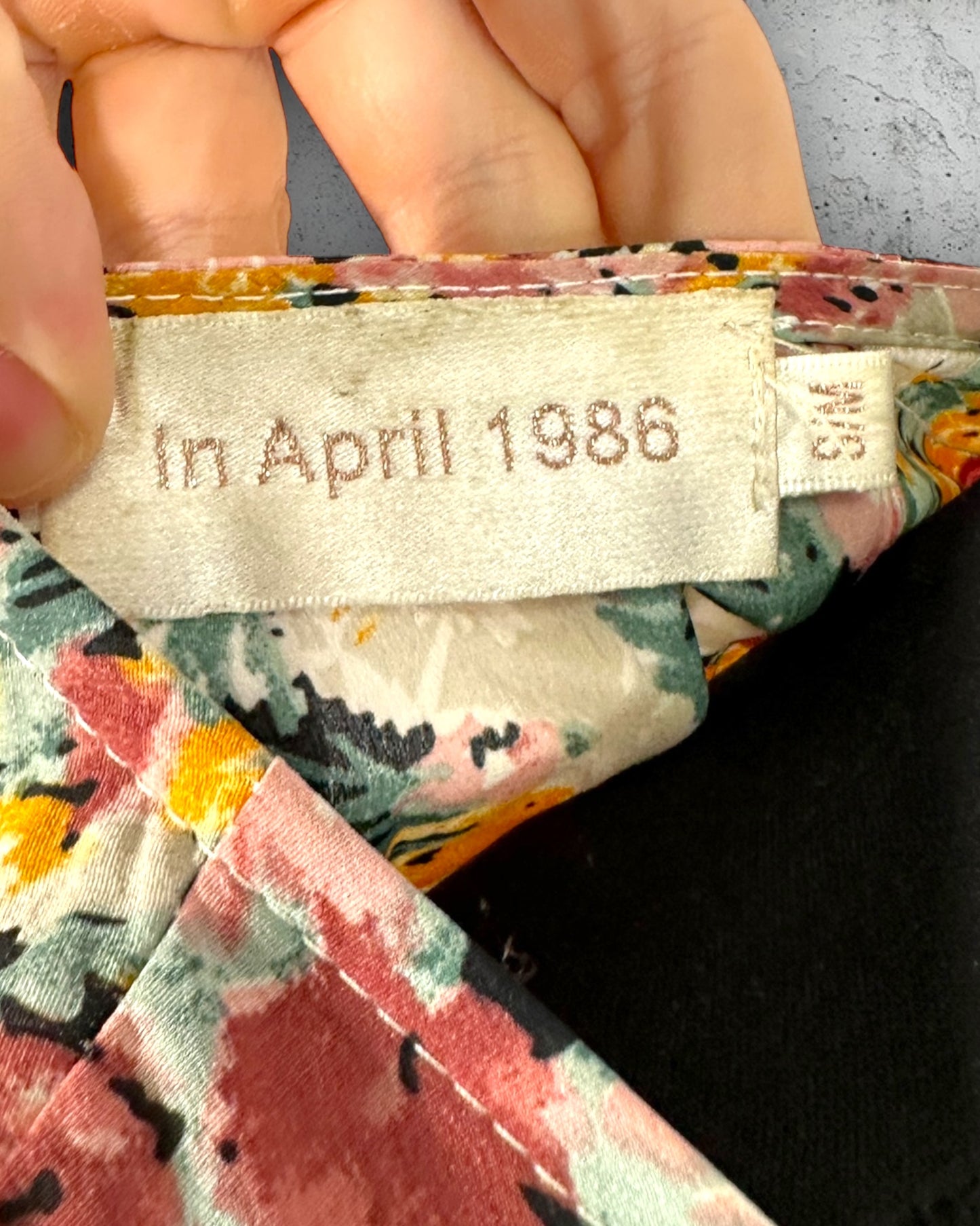 Robe Portefeuille In April 1986 (S / 36 / 8 - M / 38 / 10)