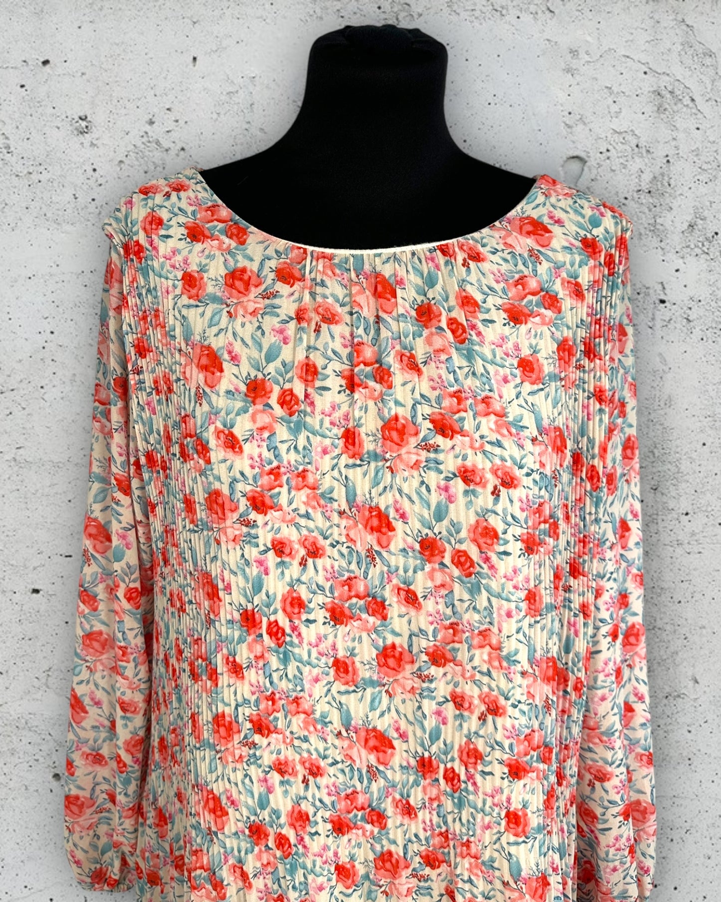 Robe Emma Ella ( L / 40 / 12 )