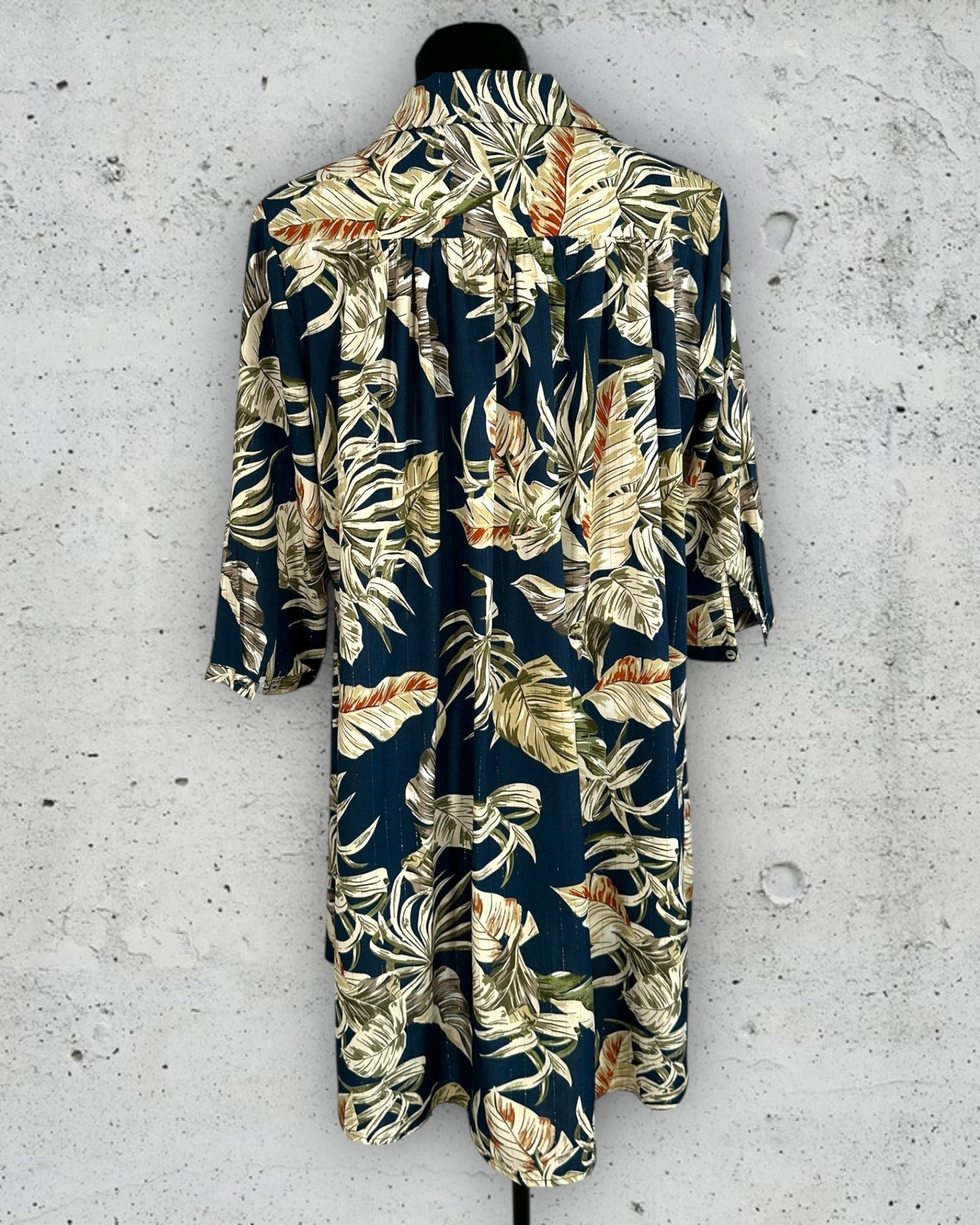 Robe It Hippie ( M / 38 / 10 )