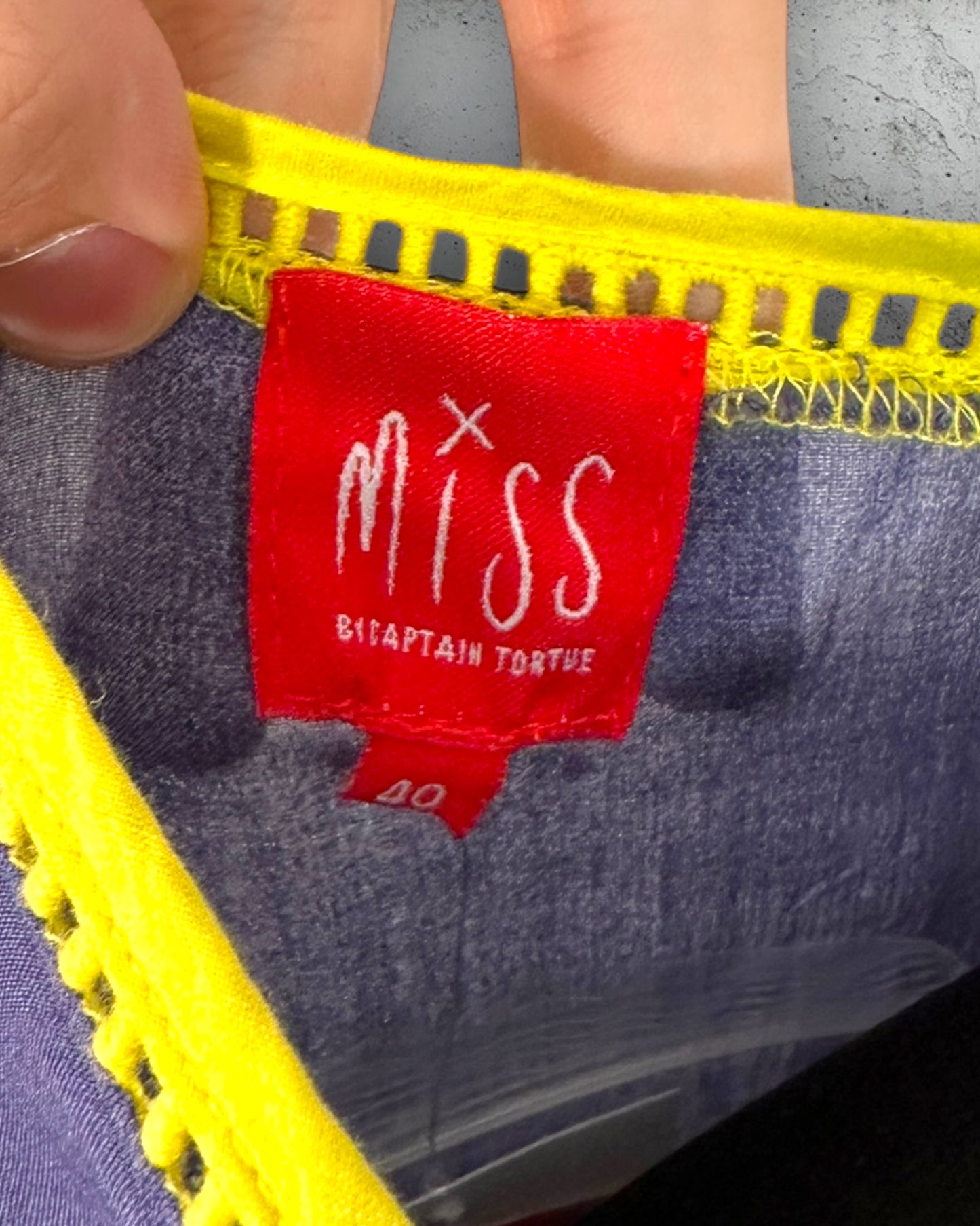 Robe Miss Captain ( L / 40 / 12 )