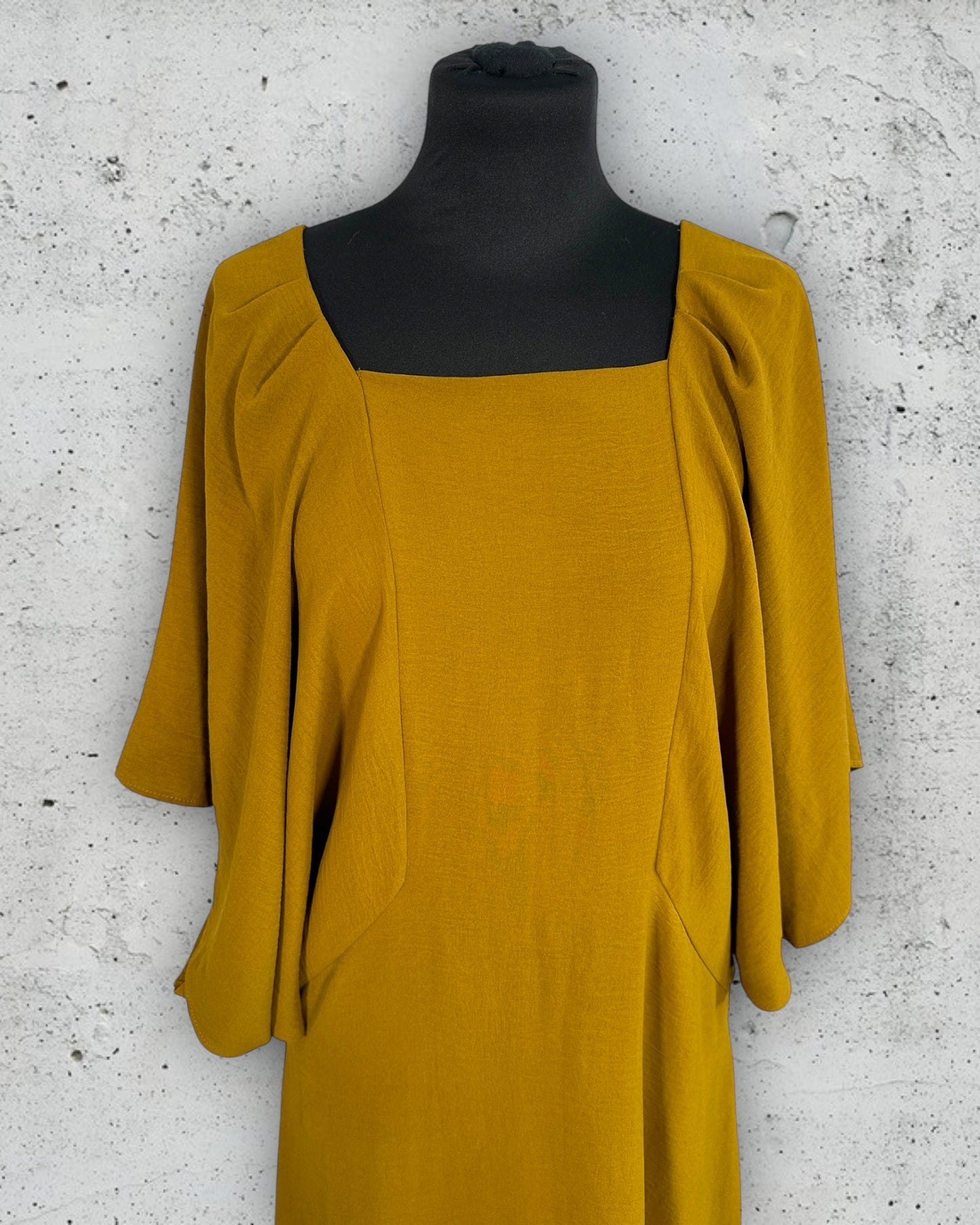 Robe Zara ( M / 38 / 10 )